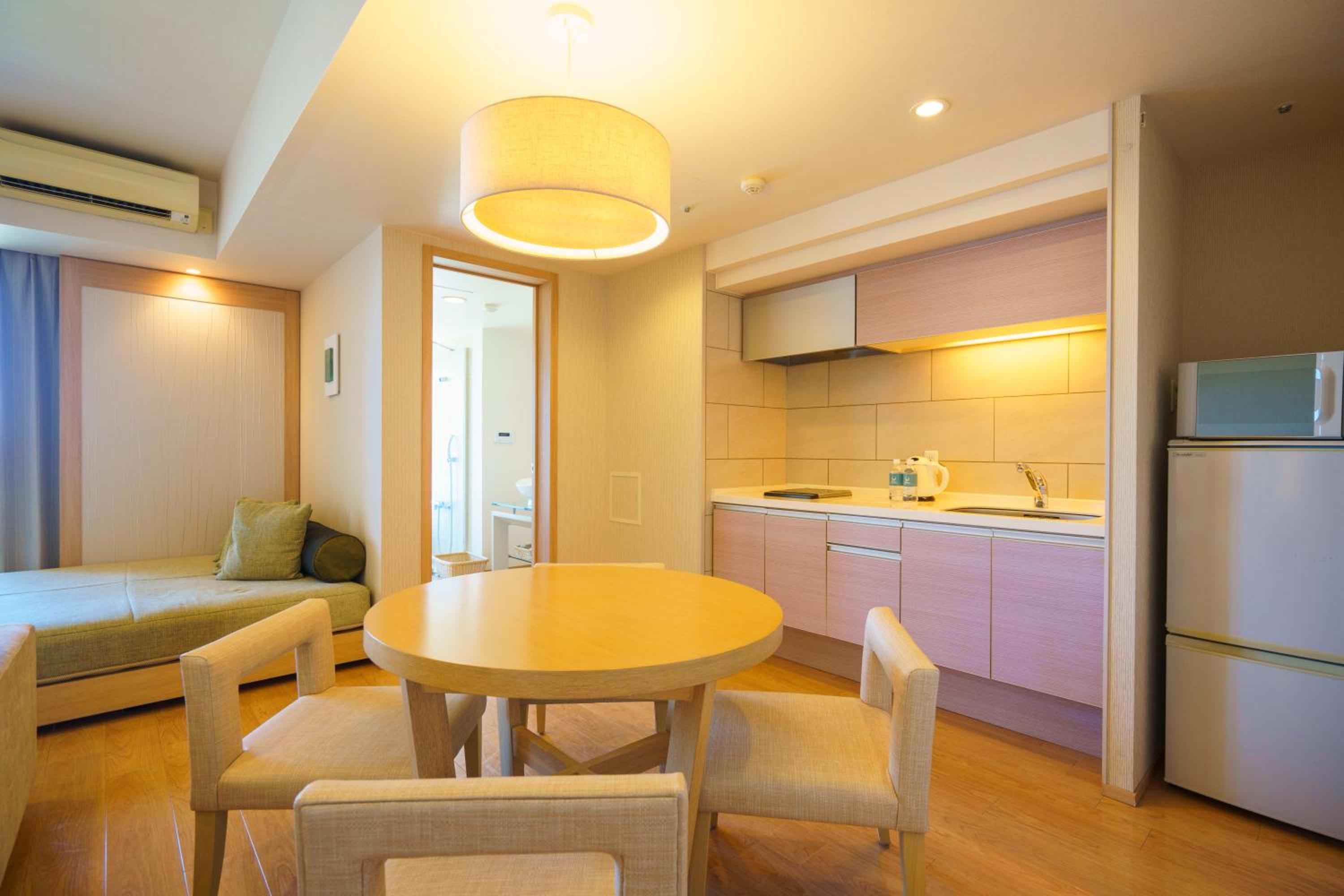 Executive One-Bedroom Suite - Photo 7