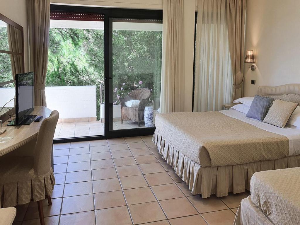 Standard Quadruple Room - Annex photo 1