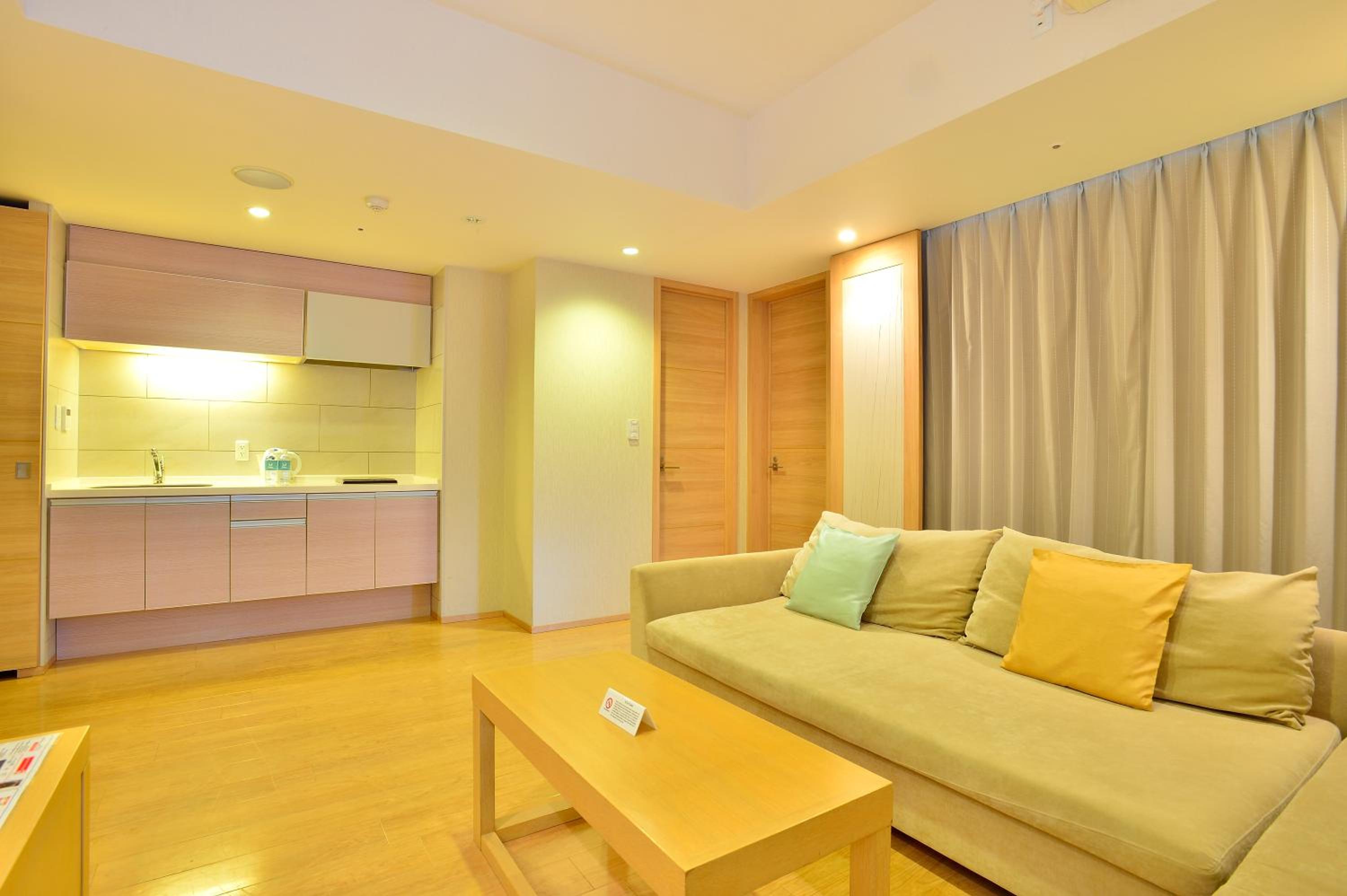 Deluxe One-Bedroom Twin Room - Second Floor - Photo 7