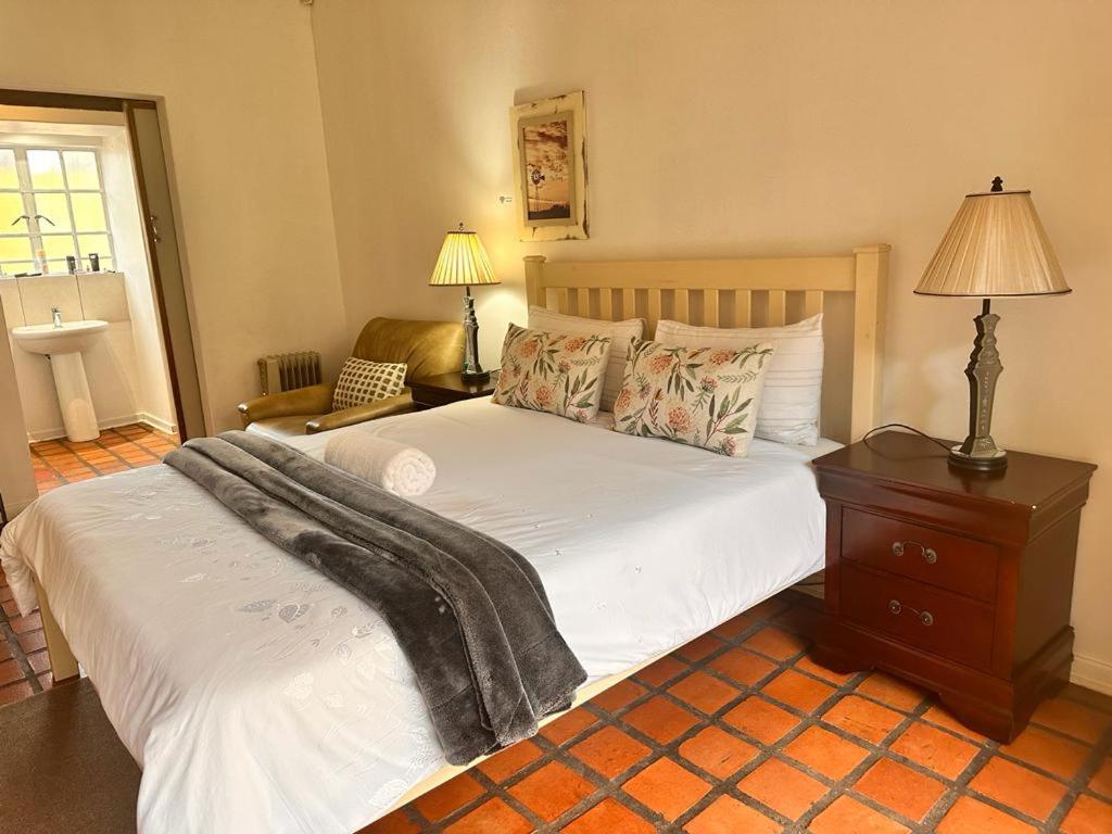 Deluxe Queen Room photo 3