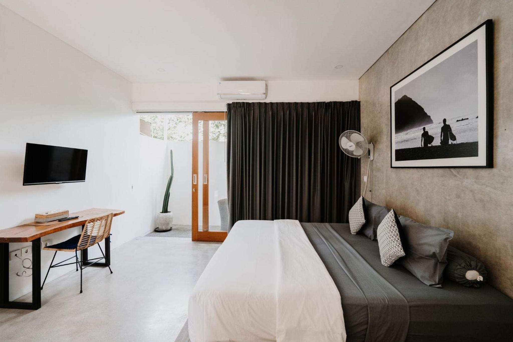 Standard Suite - Photo 5