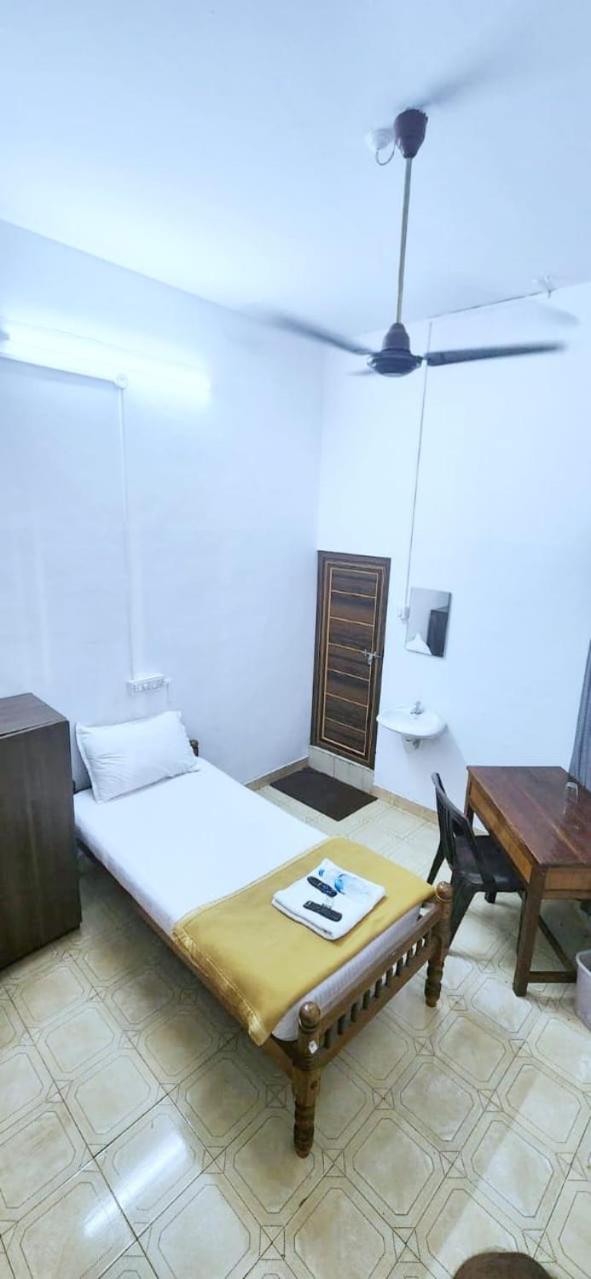 Budget Single Room
