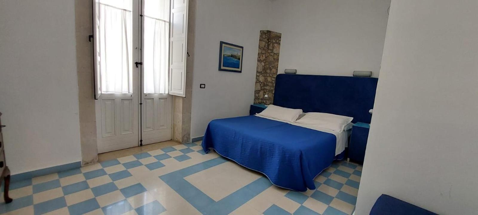 Classic Suite with Balcony - Photo 1
