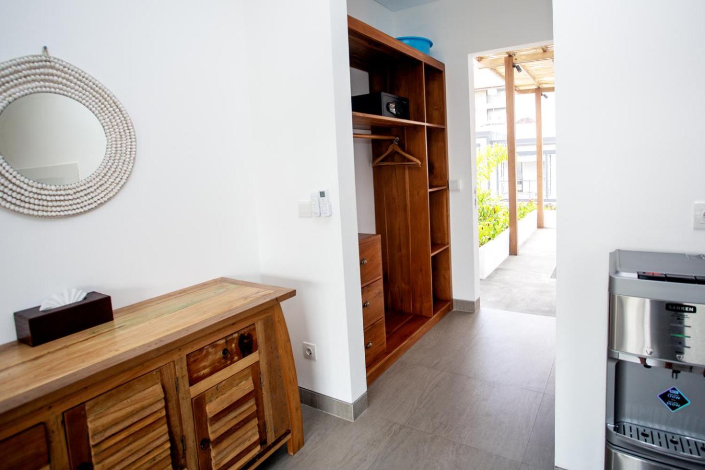 One-Bedroom Apartment - Photo 10