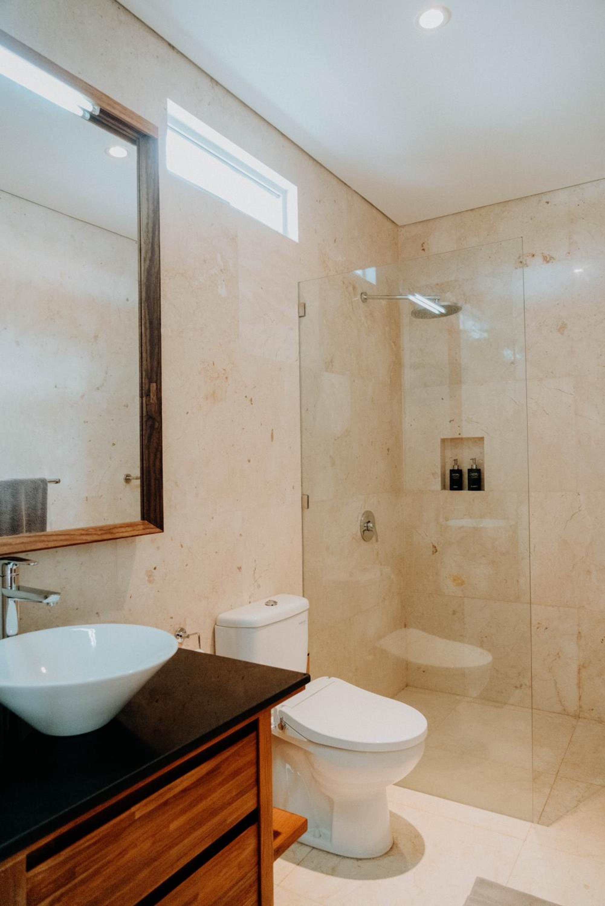 One-Bedroom Apartment - Photo 3