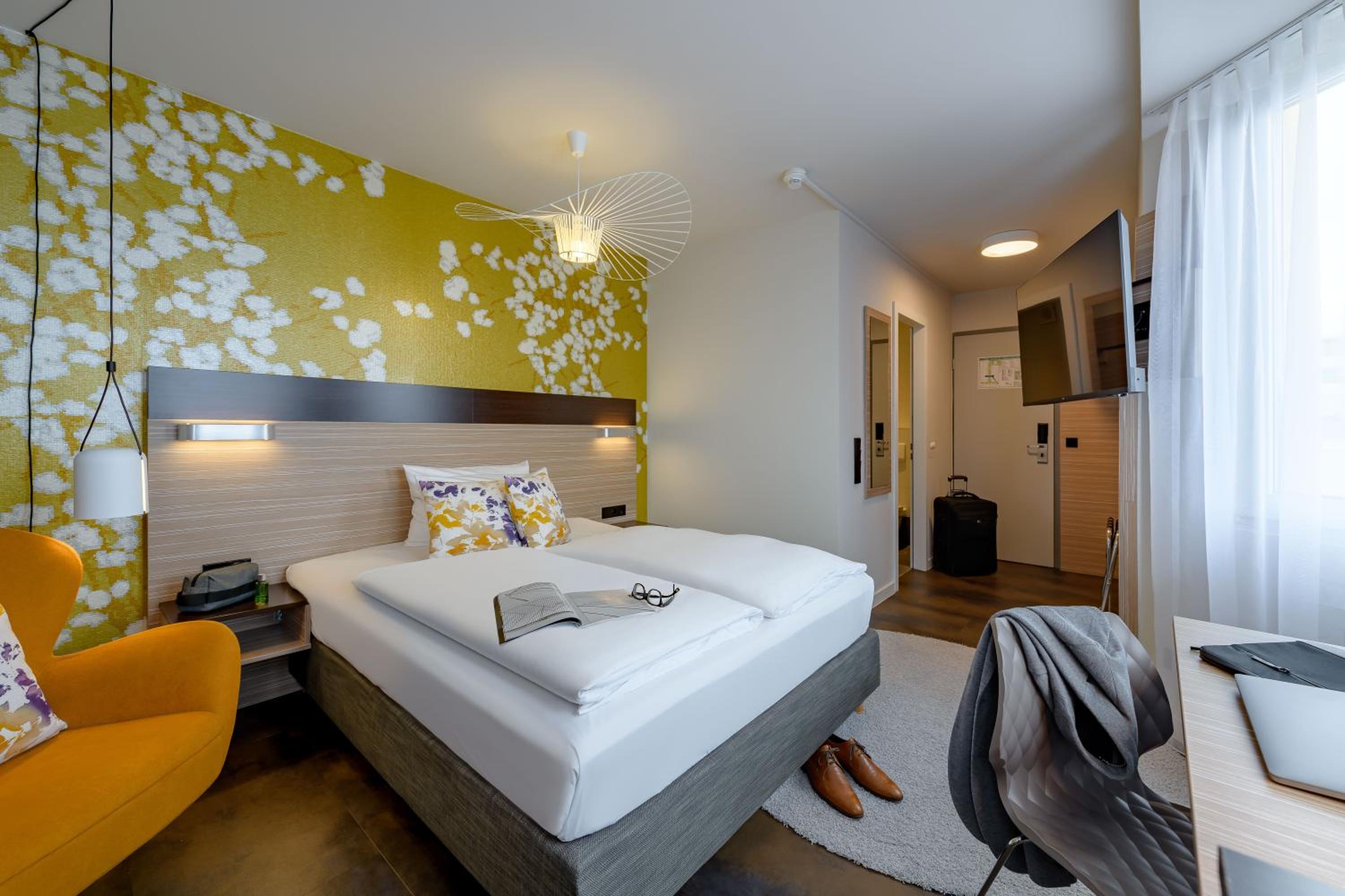 Privilege Queen Room - Photo 9