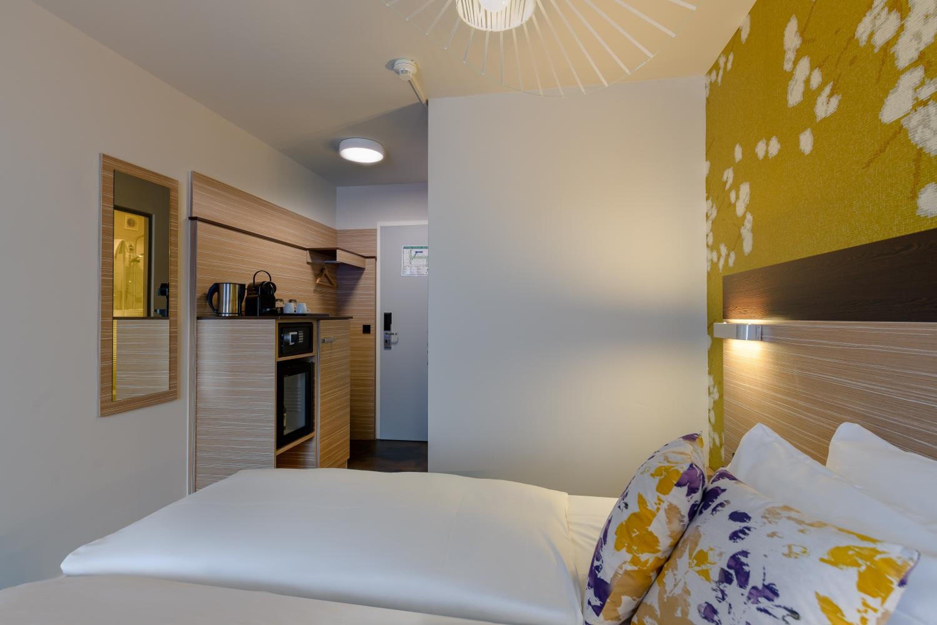 Superior Queen Room - Photo 7