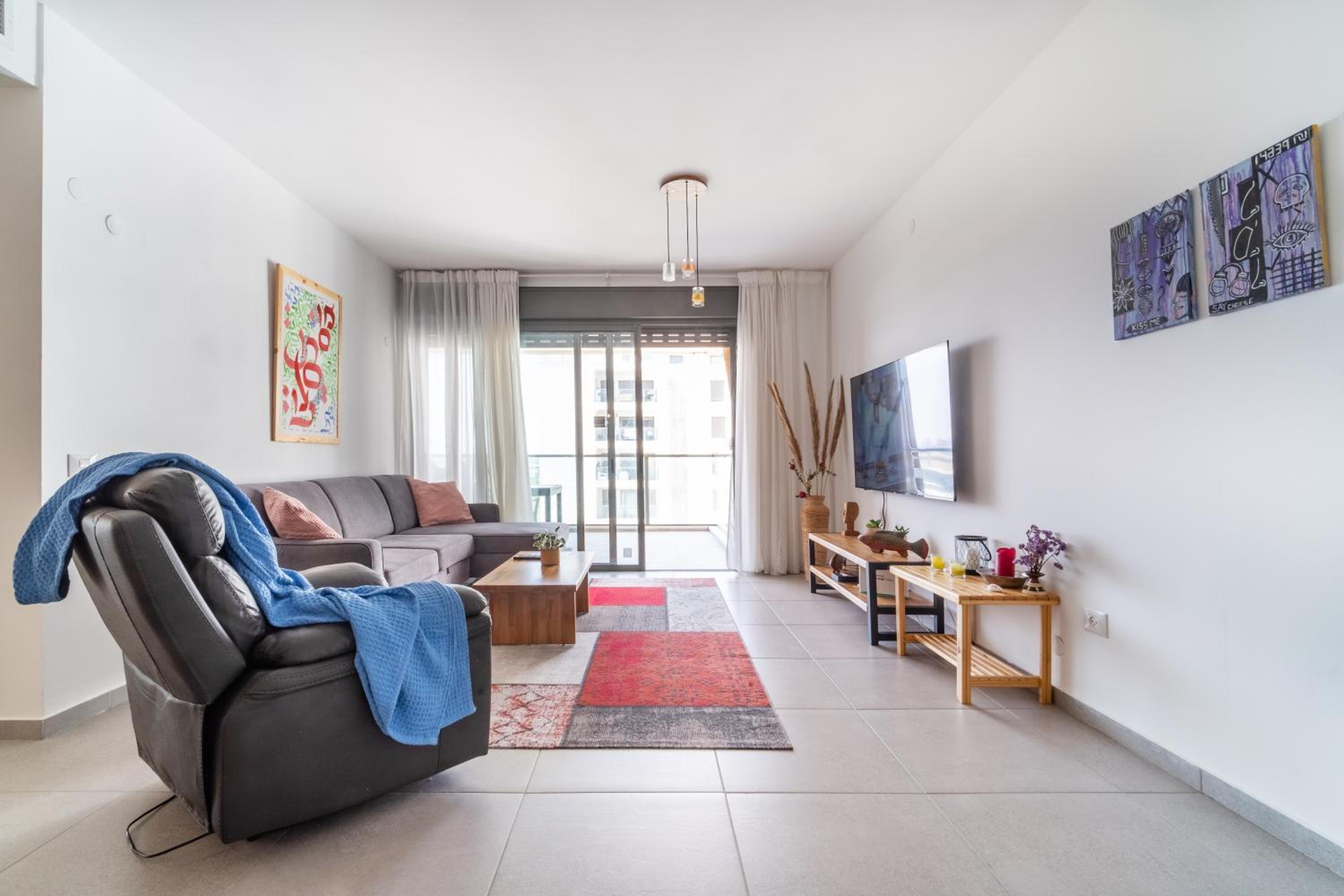 Apartment photo 2