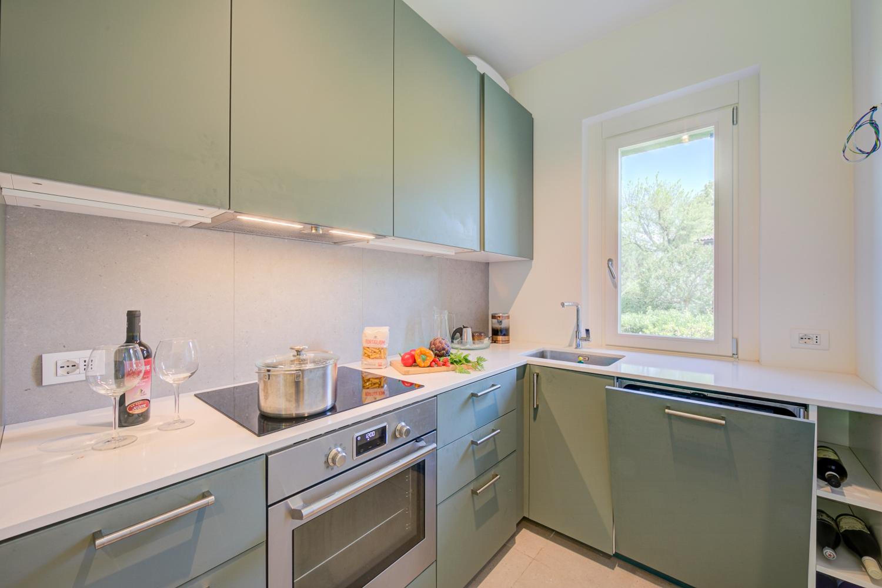 Two-Bedroom House photo 3