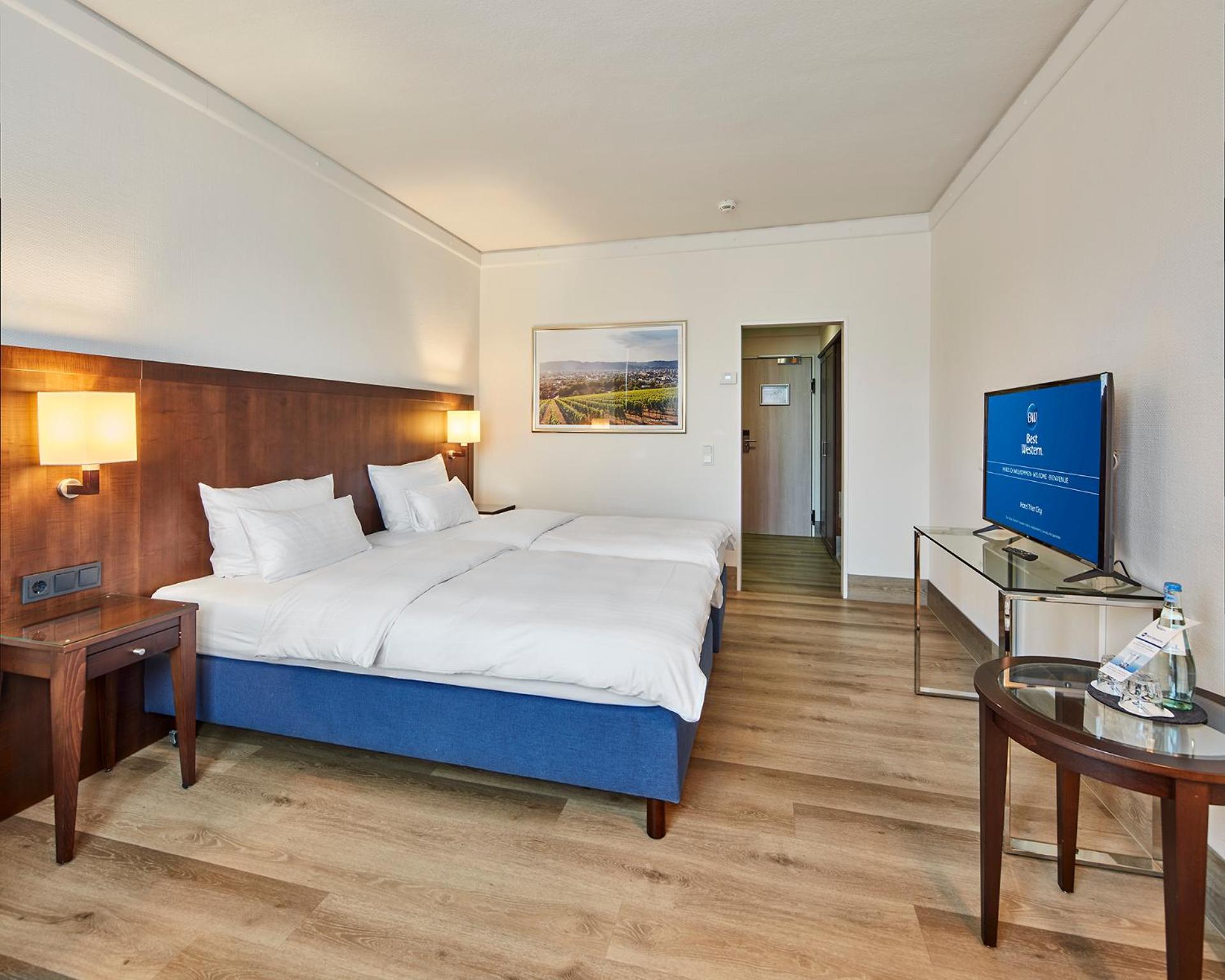 Standard Double Room - Photo 8