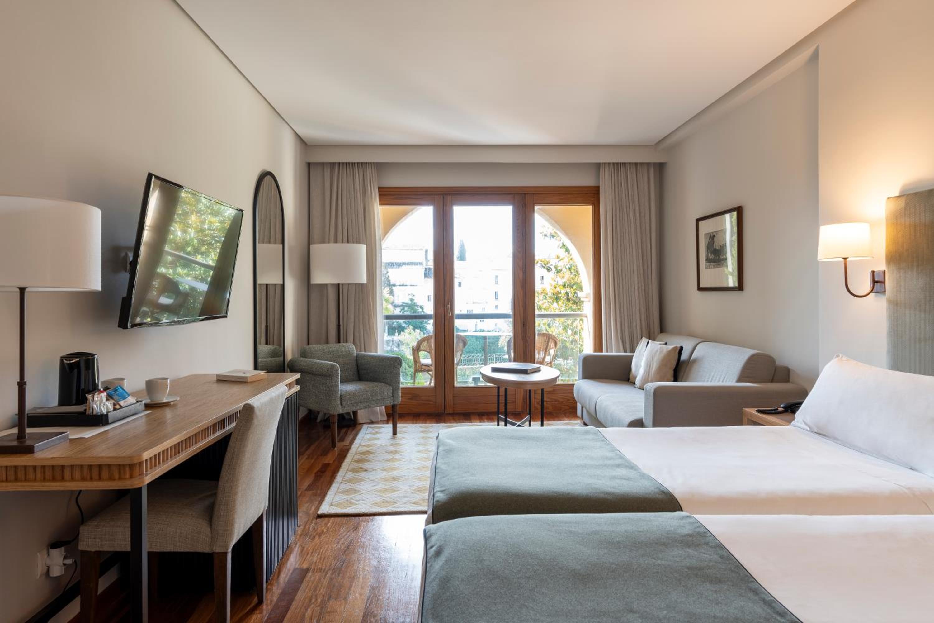 Standard Double Room - Photo 2