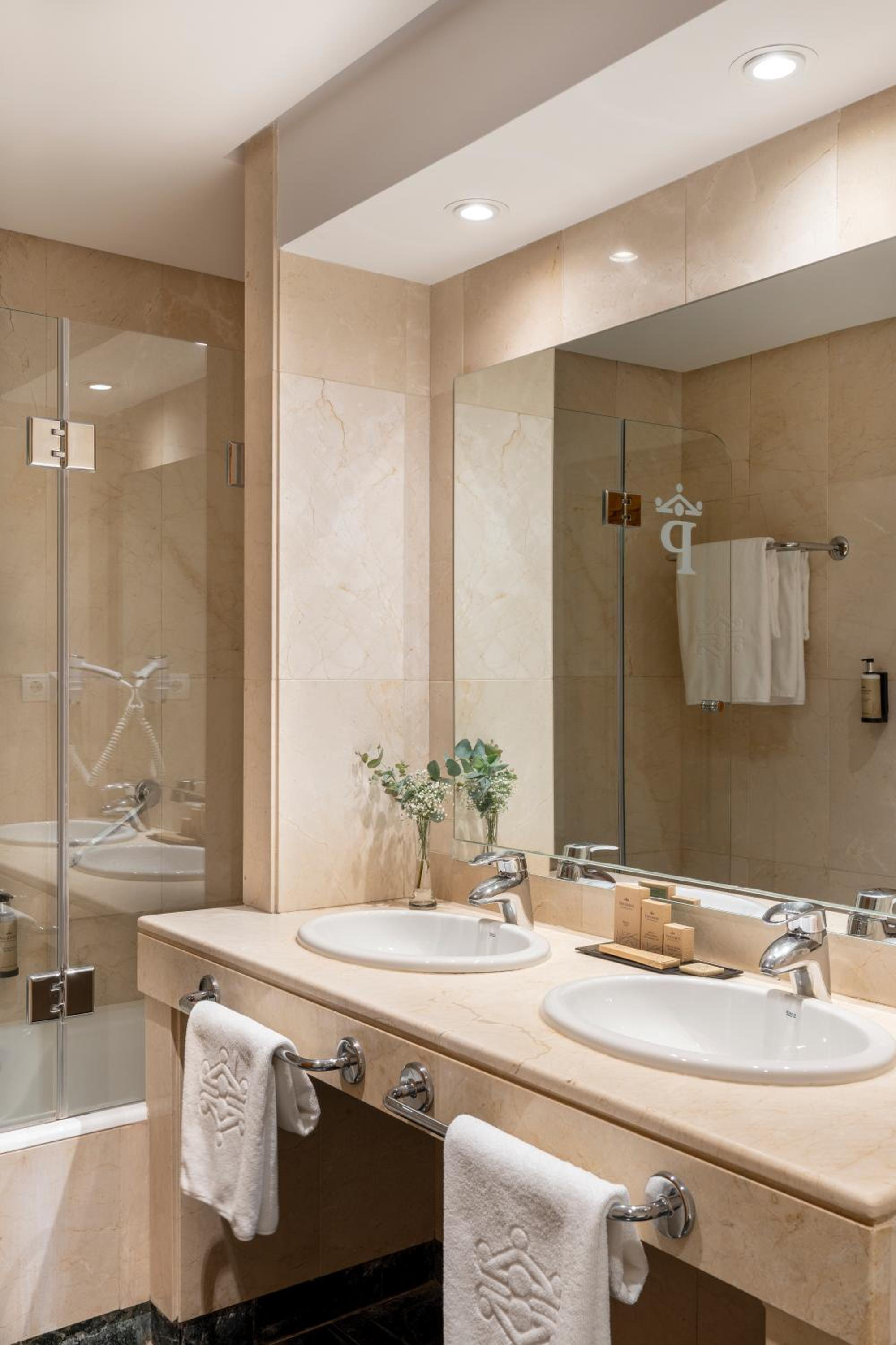 Superior Double Room - Photo 18