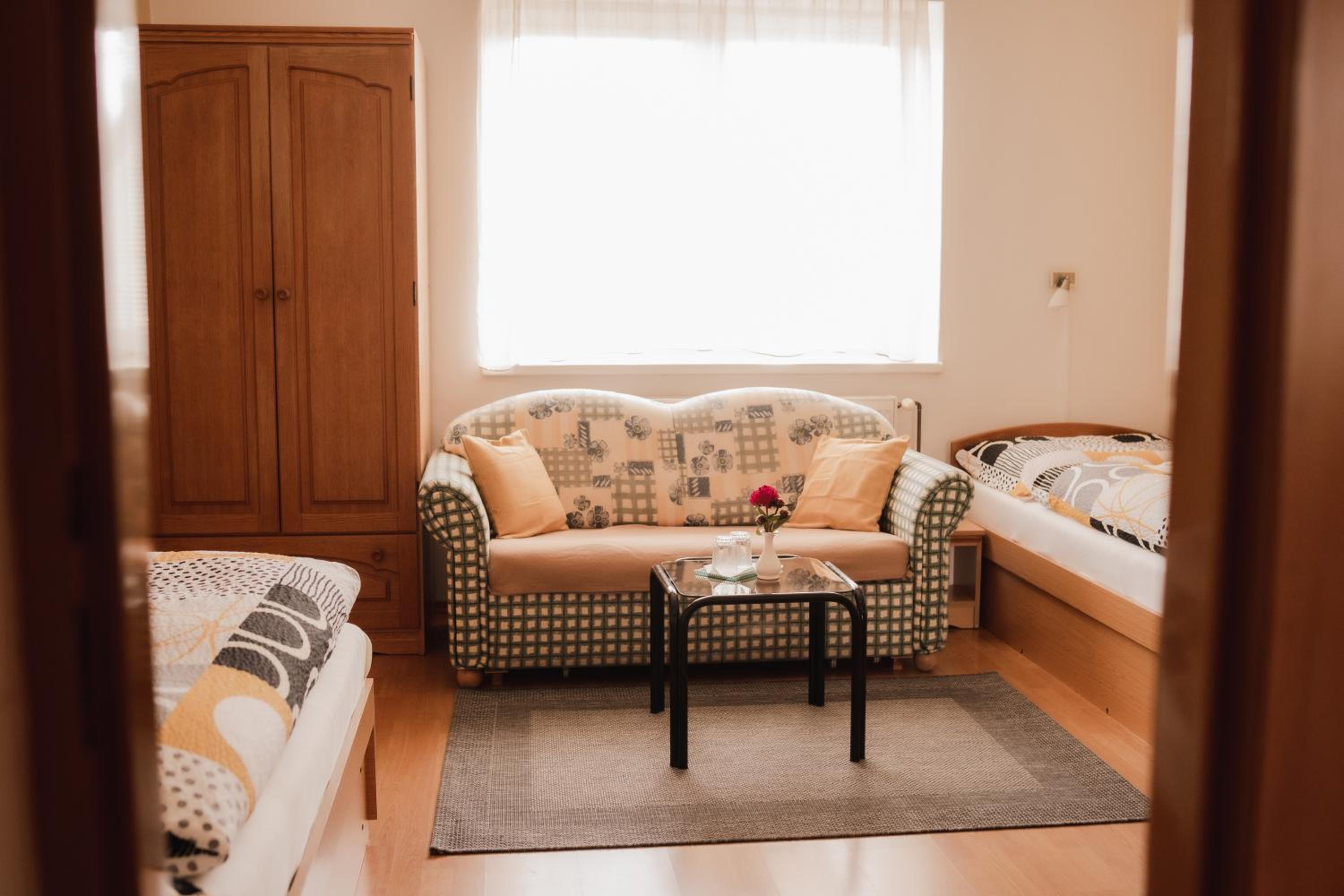 Standard Twin Room photo 1