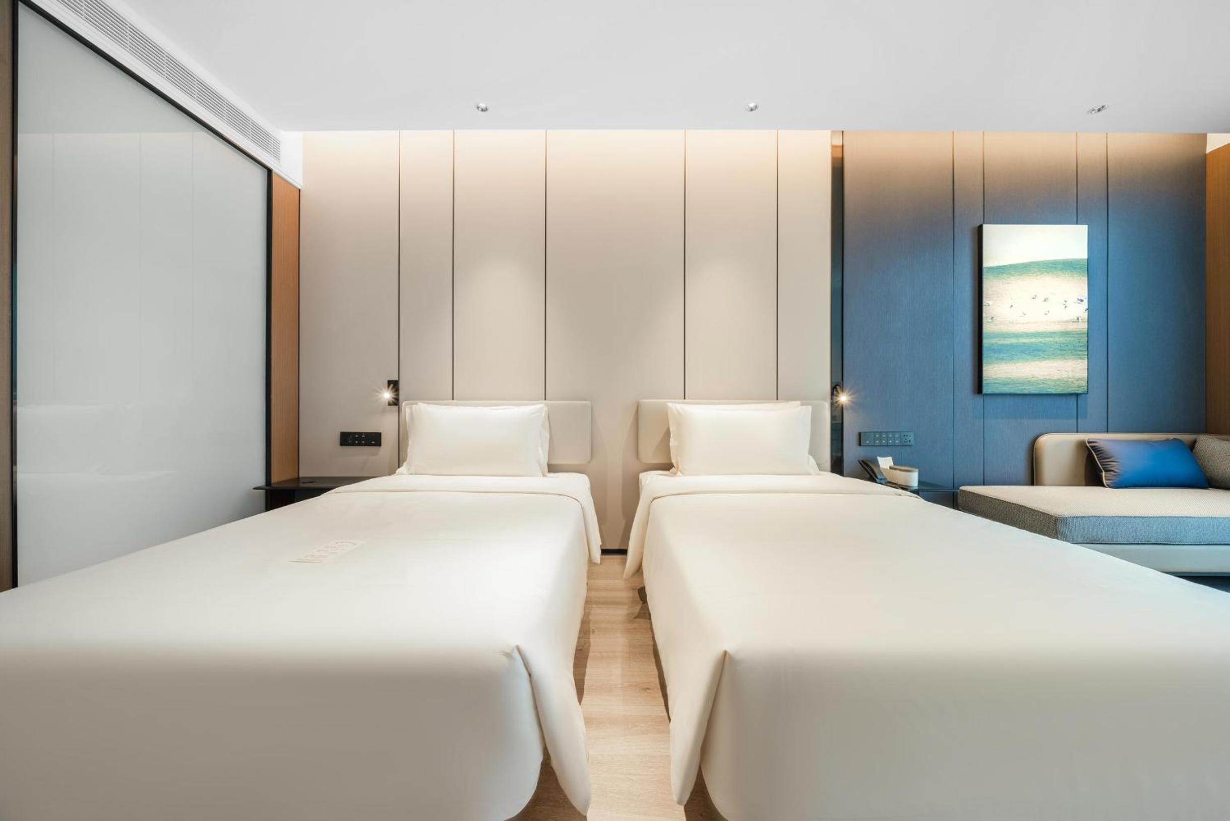 Superior Twin Room photo 2