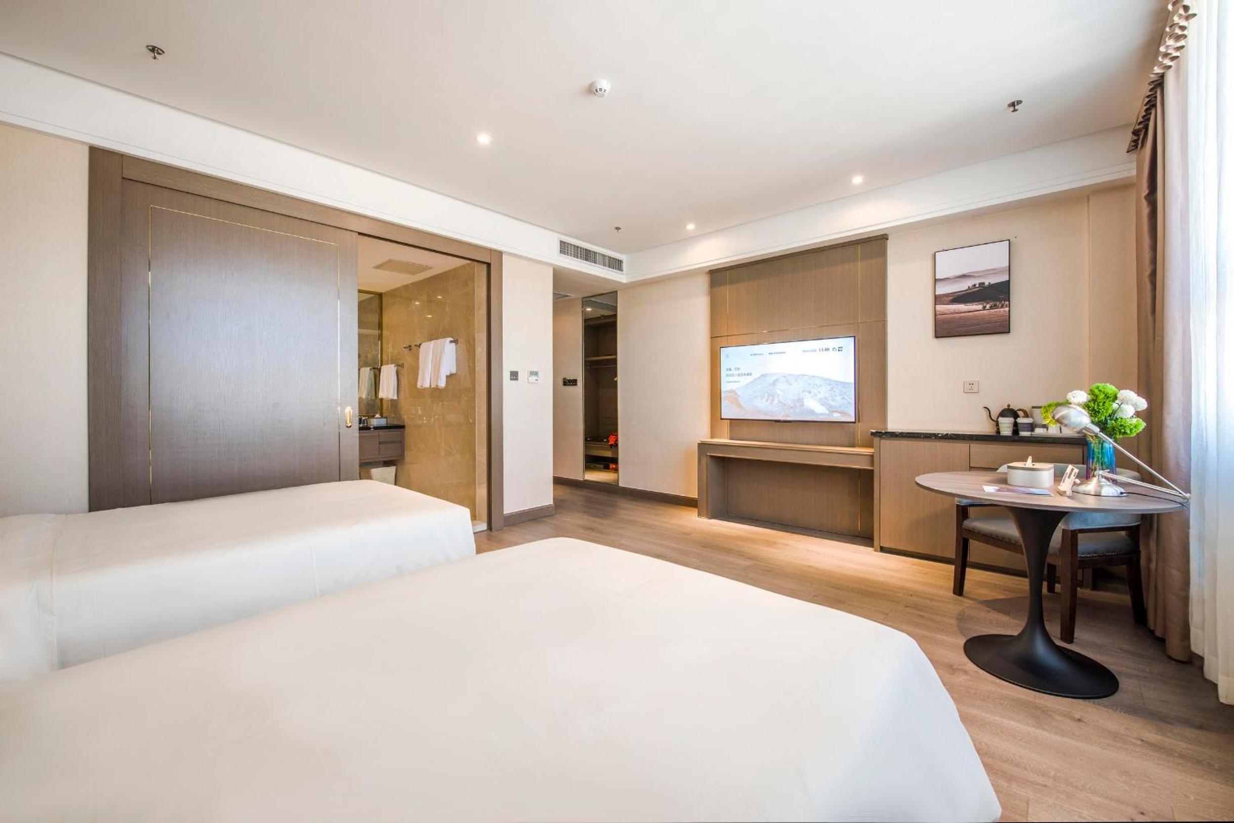 Superior Twin Room photo 2