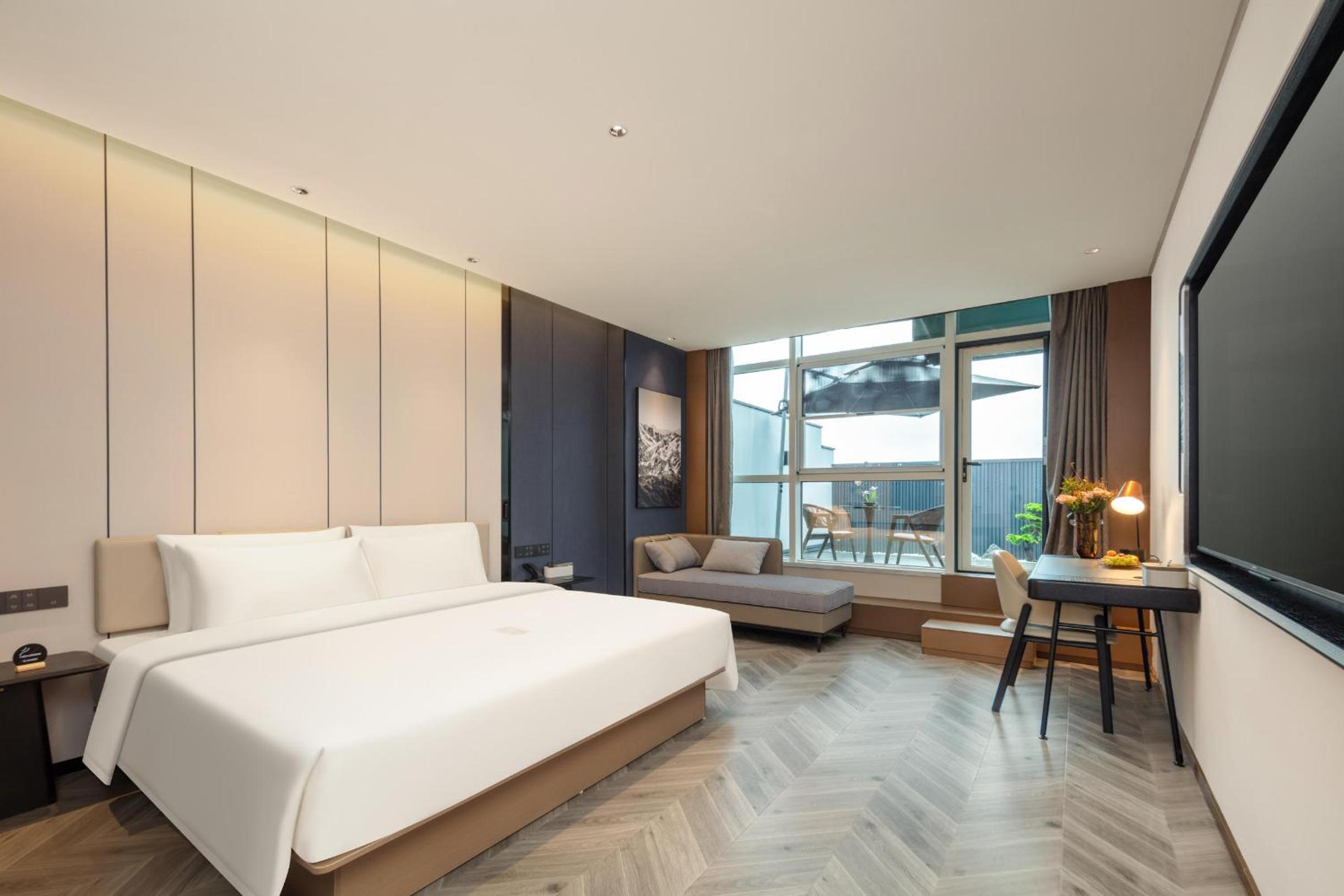 Jimu Suite with Garden View photo 3