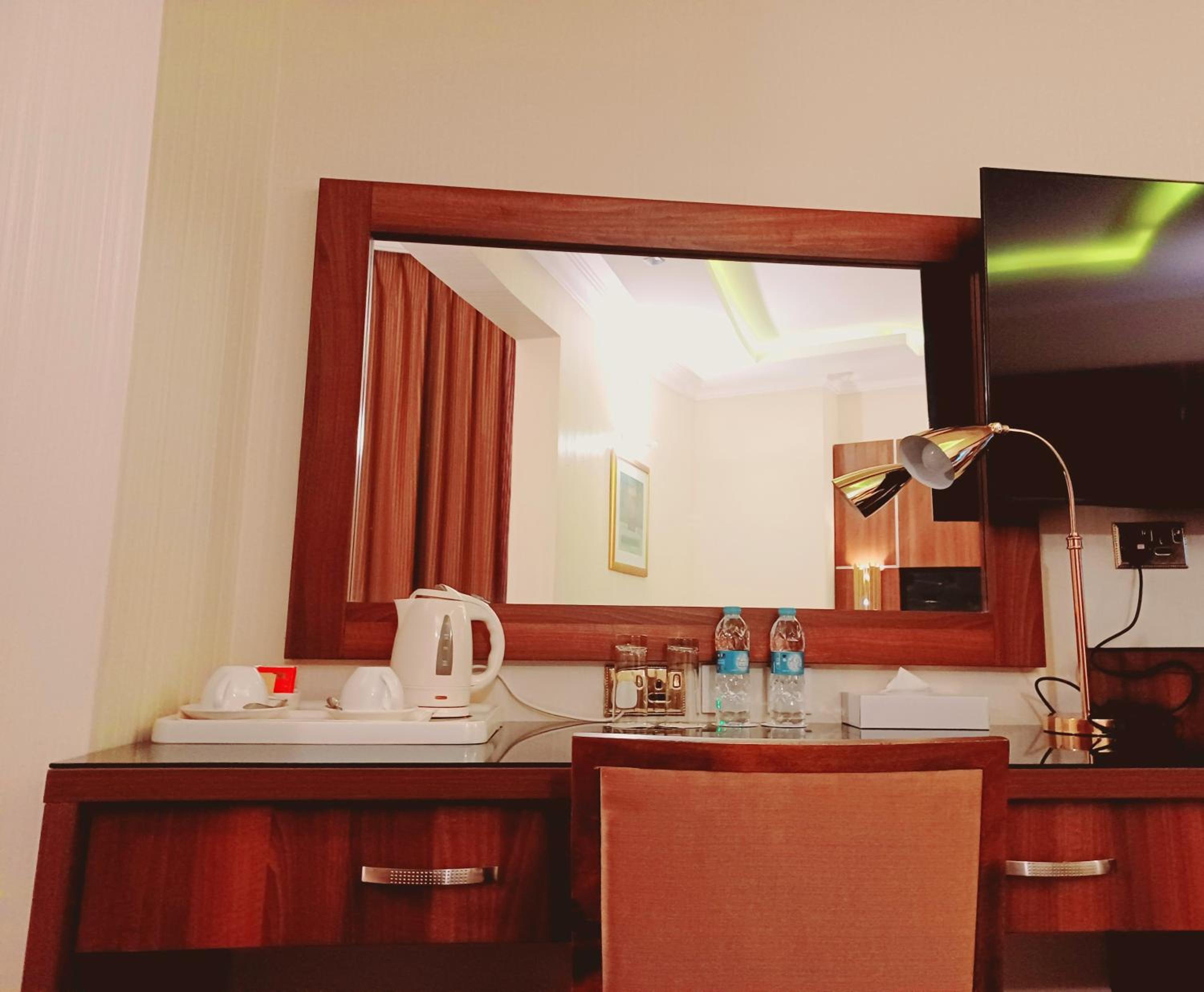 Deluxe Twin Room - Photo 4
