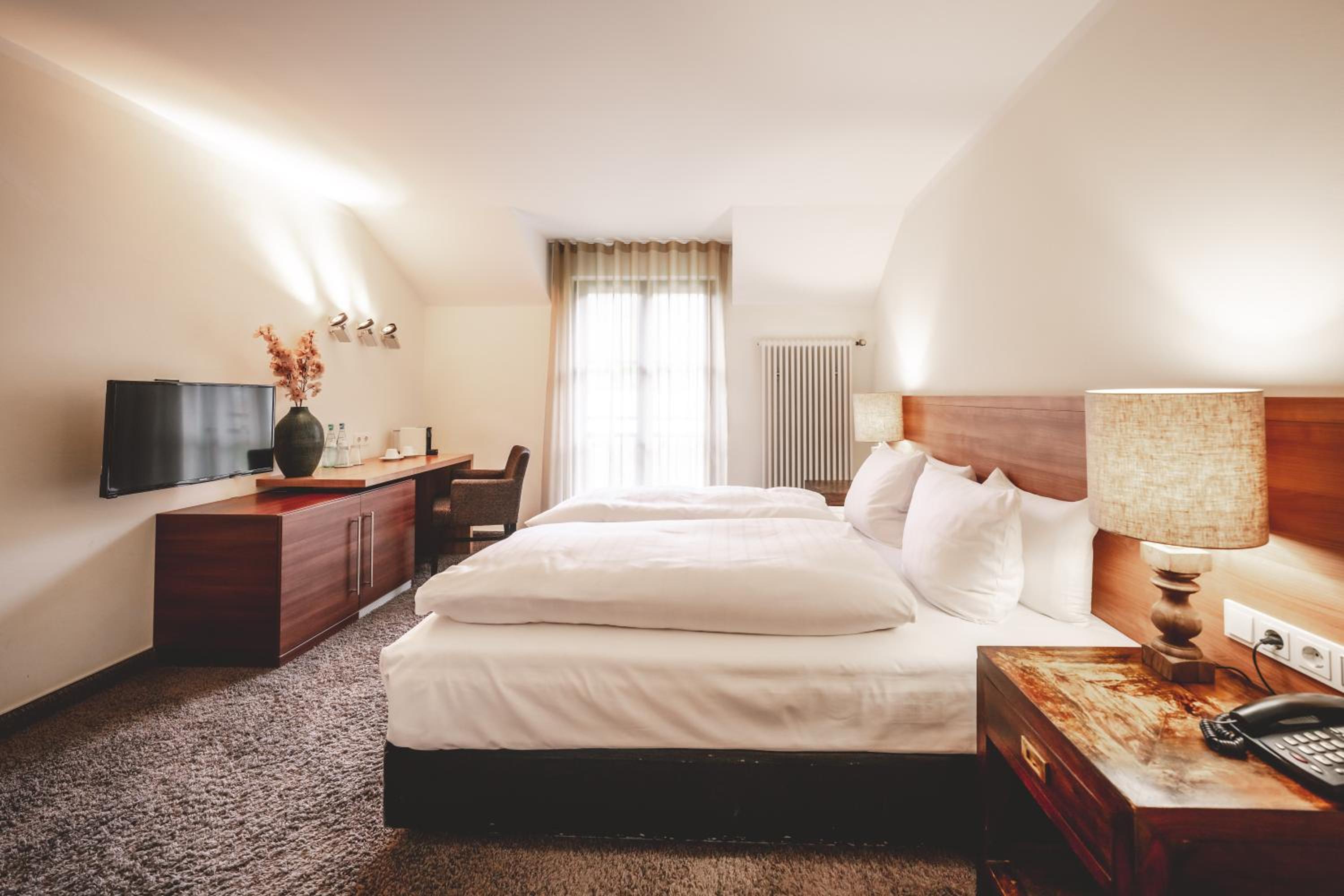 Double Room in Adjoining Building