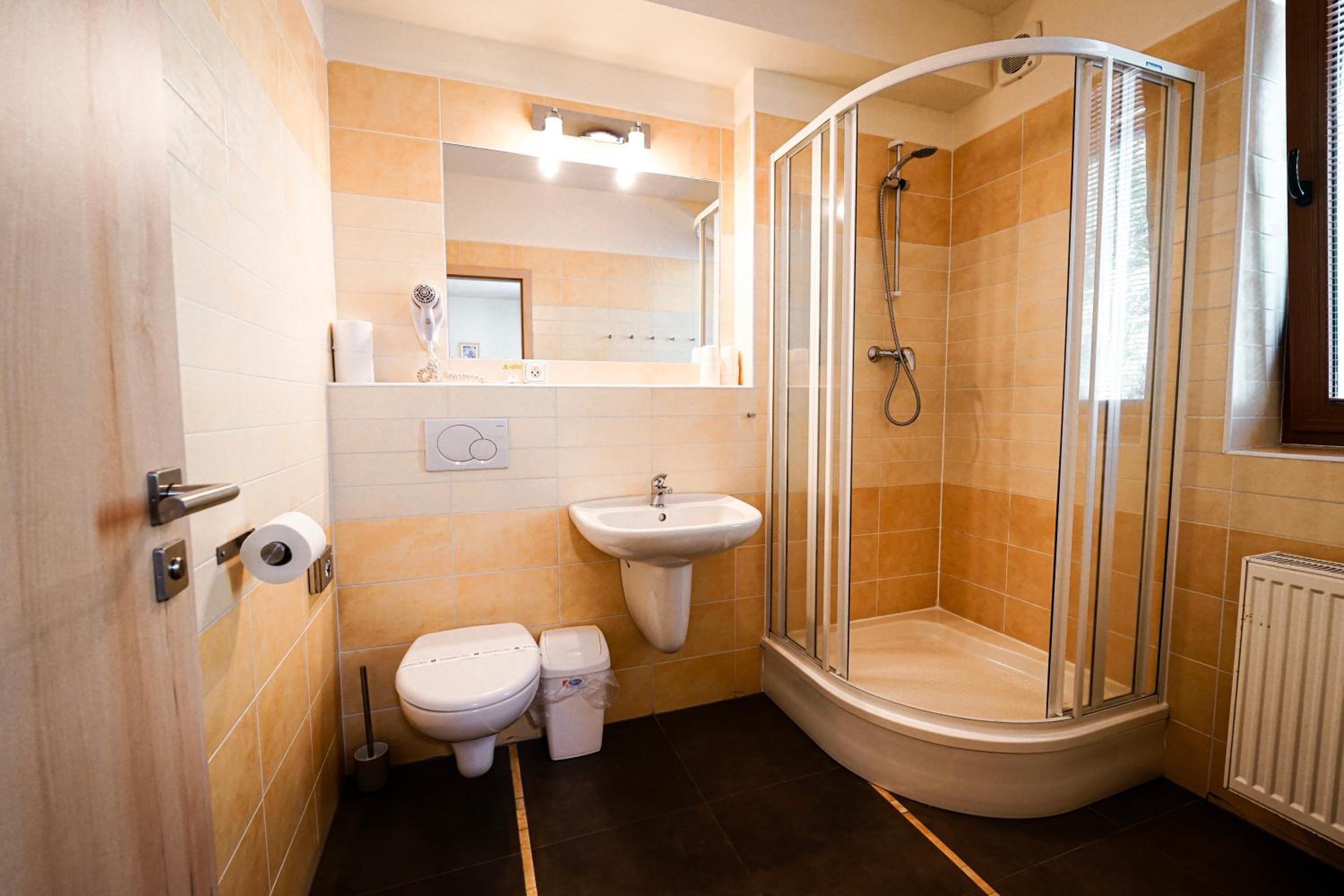 Comfort Double or Twin Room with Balcony - Photo 5