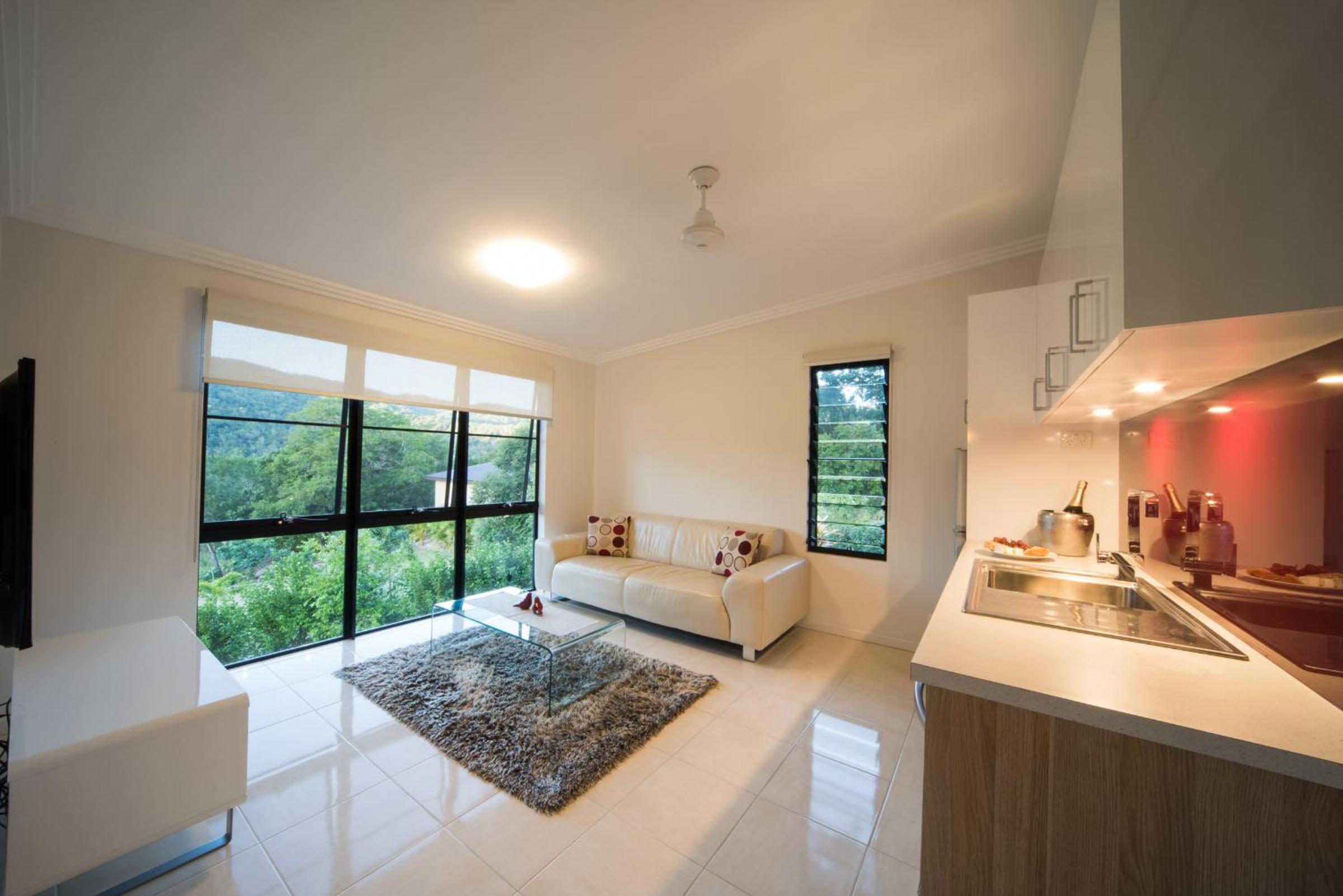 Hillside Haven - Photo 9