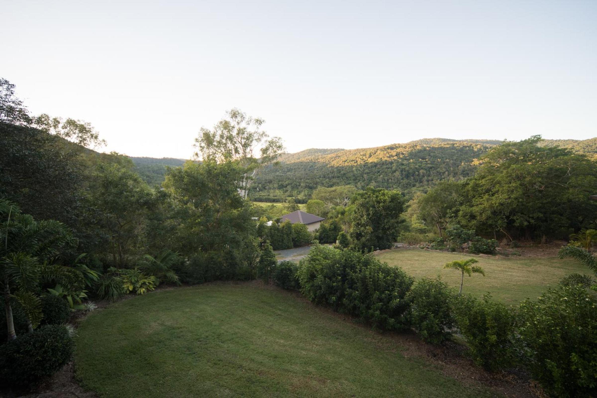 Hillside Haven - Photo 7