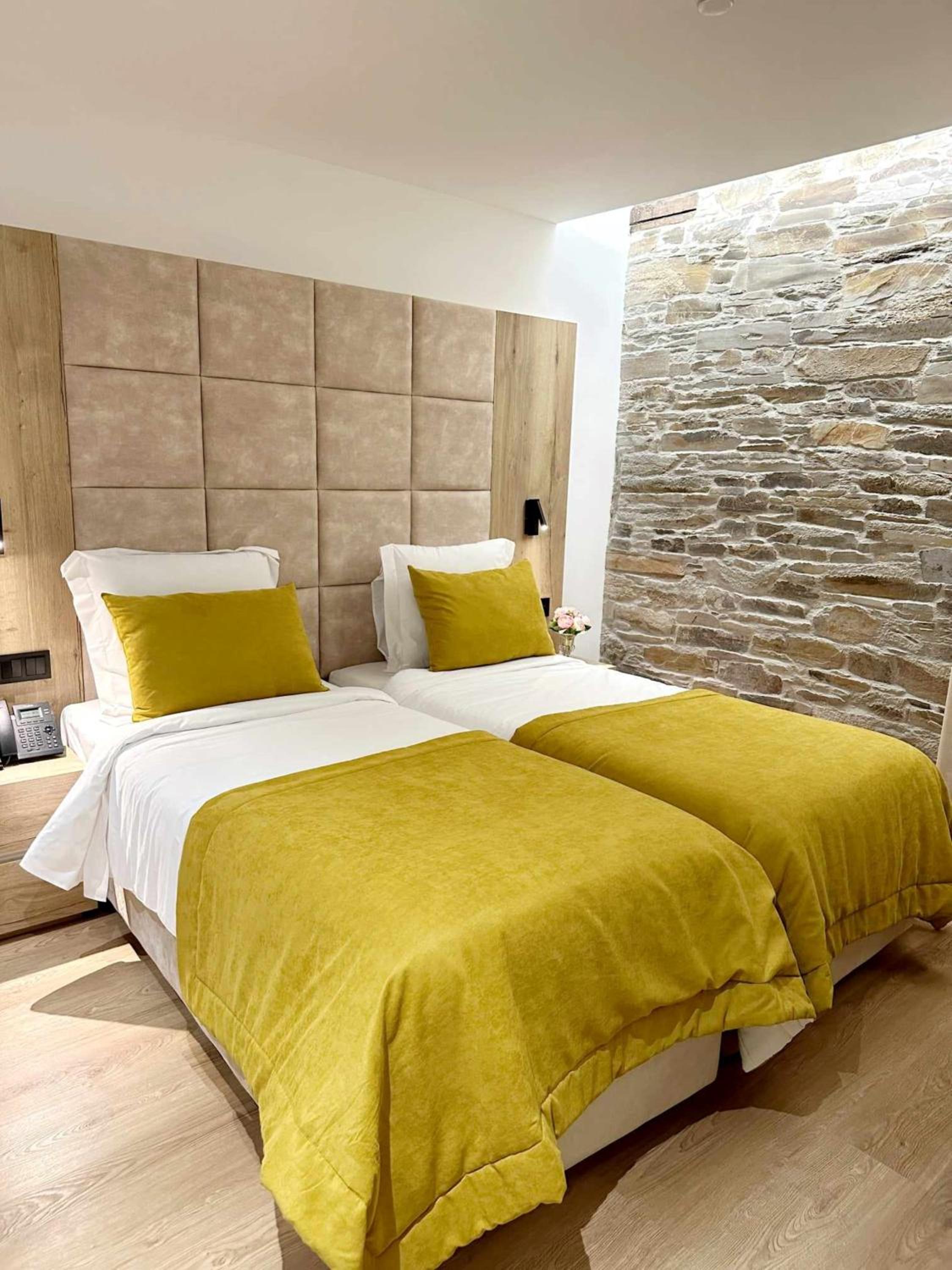 Twin Room - Photo 6