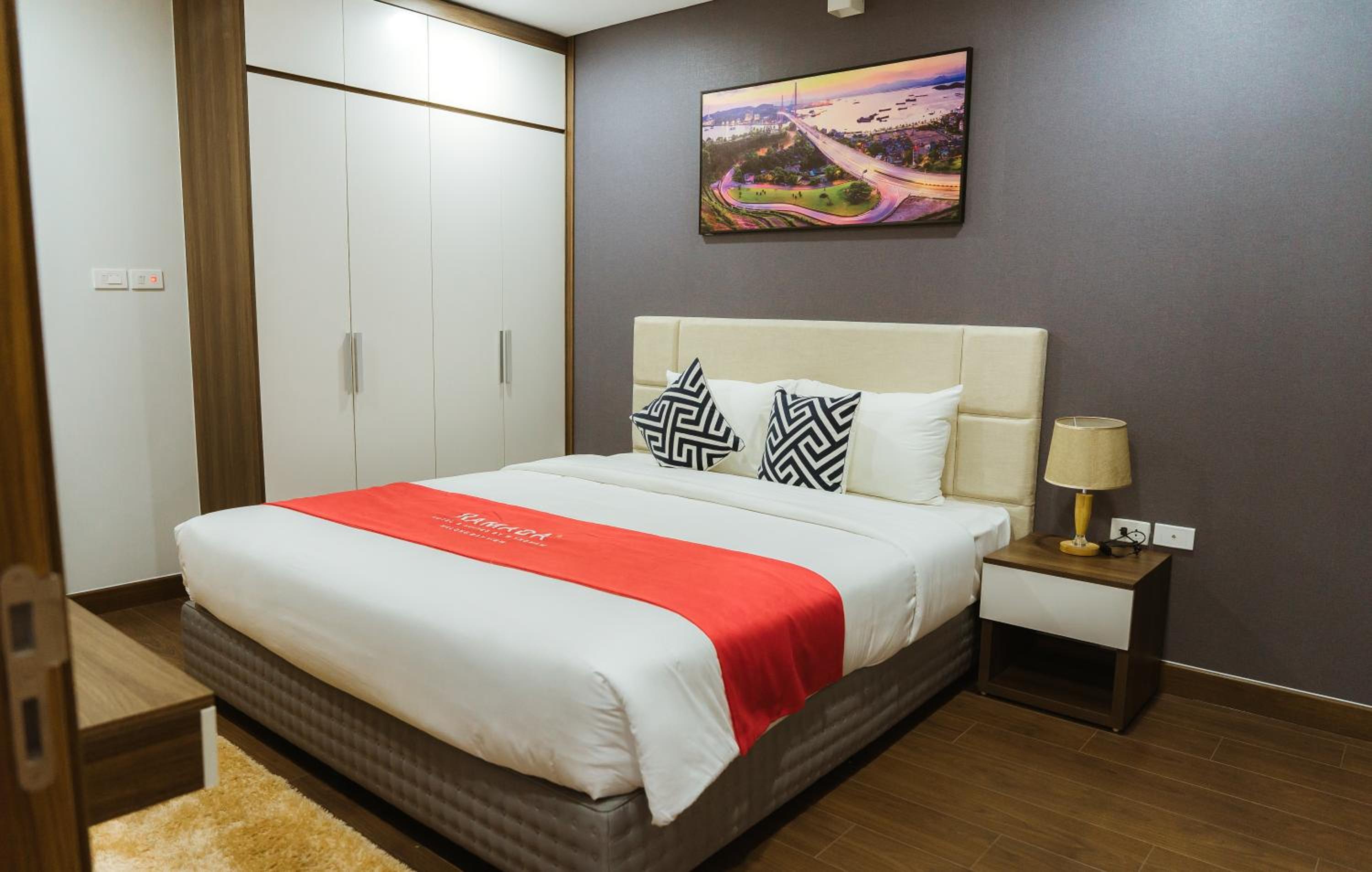 One-Bedroom Superior Queen Suite - Nonsmoking