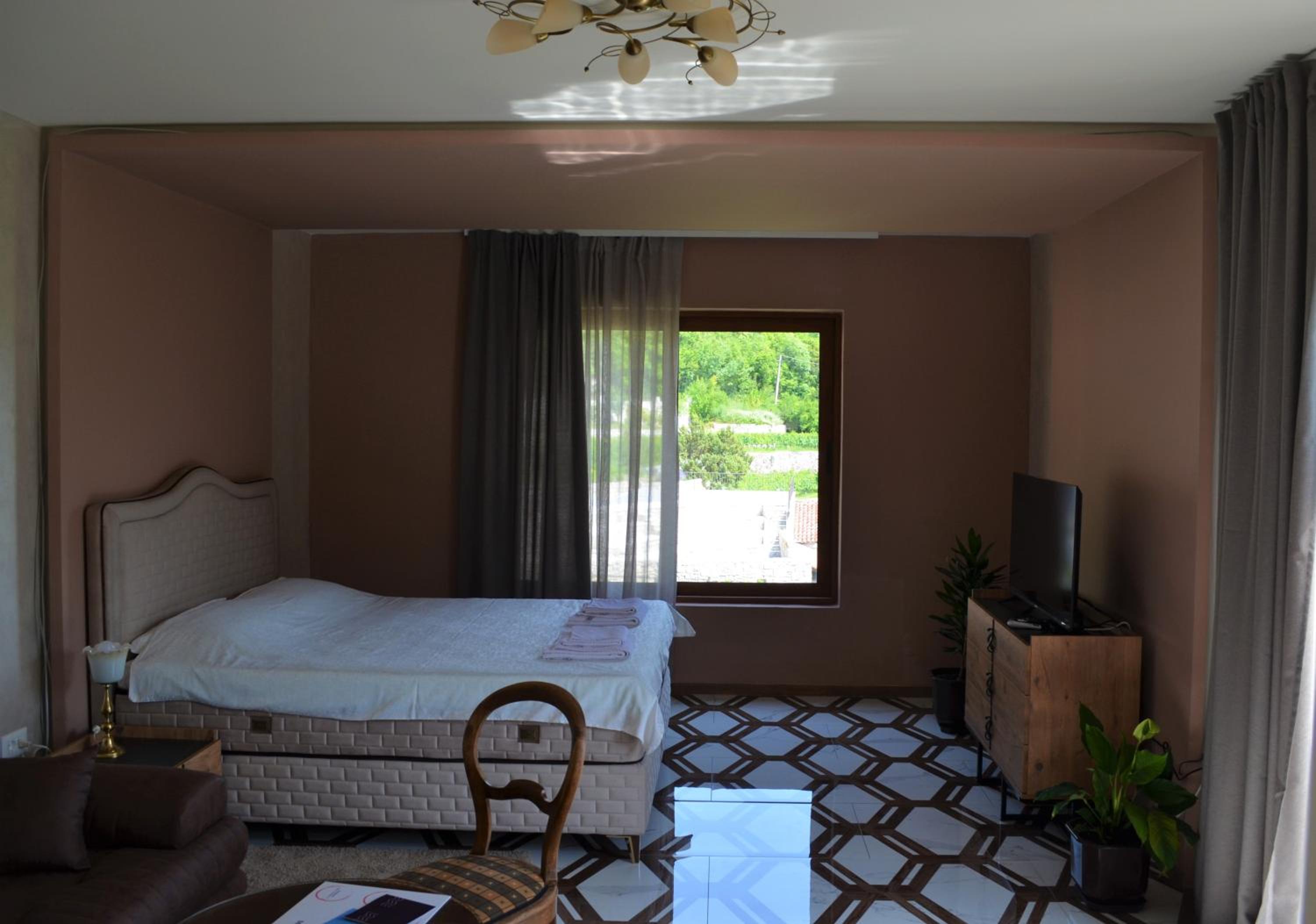 Deluxe Double Room with Balcony photo 1