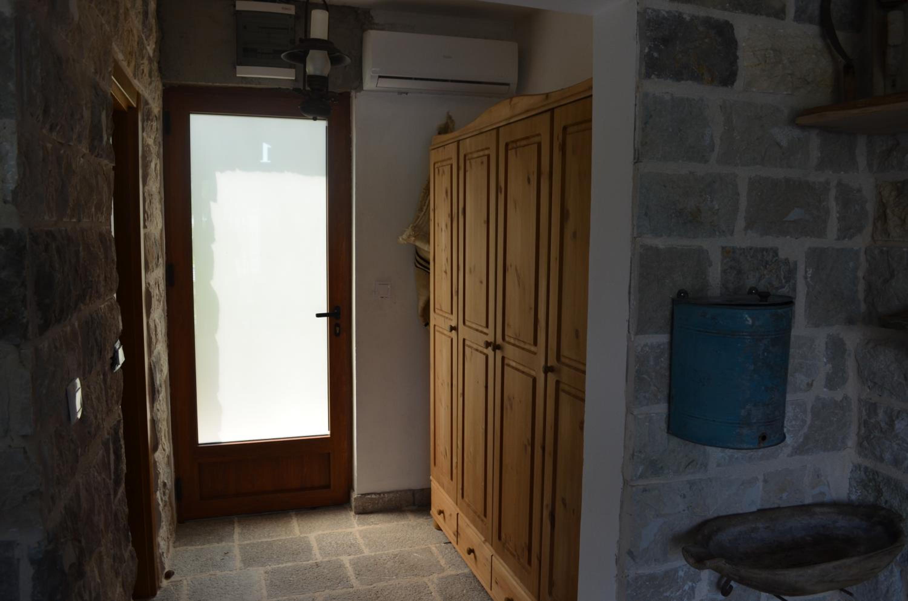 Double or Twin Room with Balcony photo 3