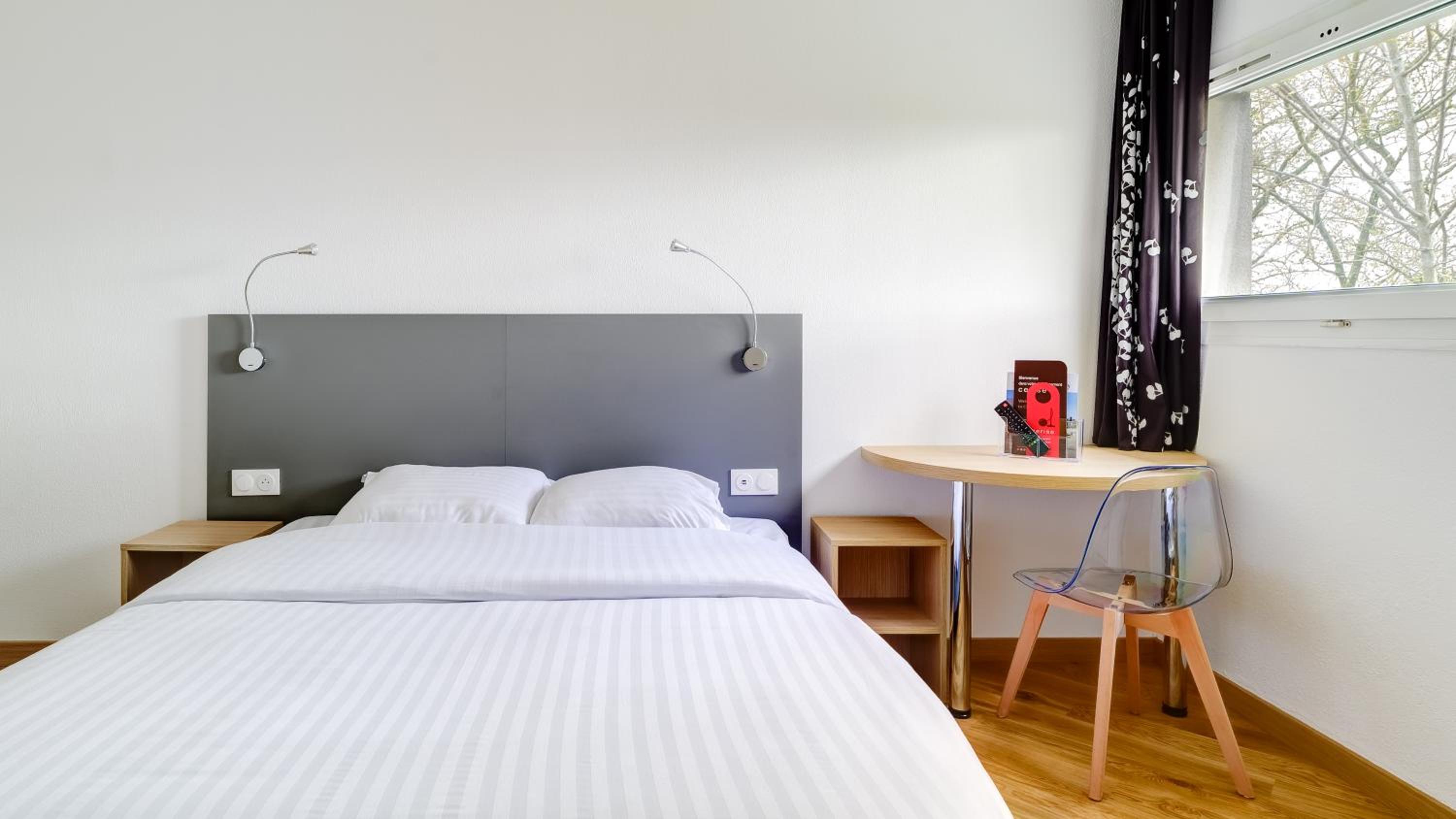 Double Room - Photo 17