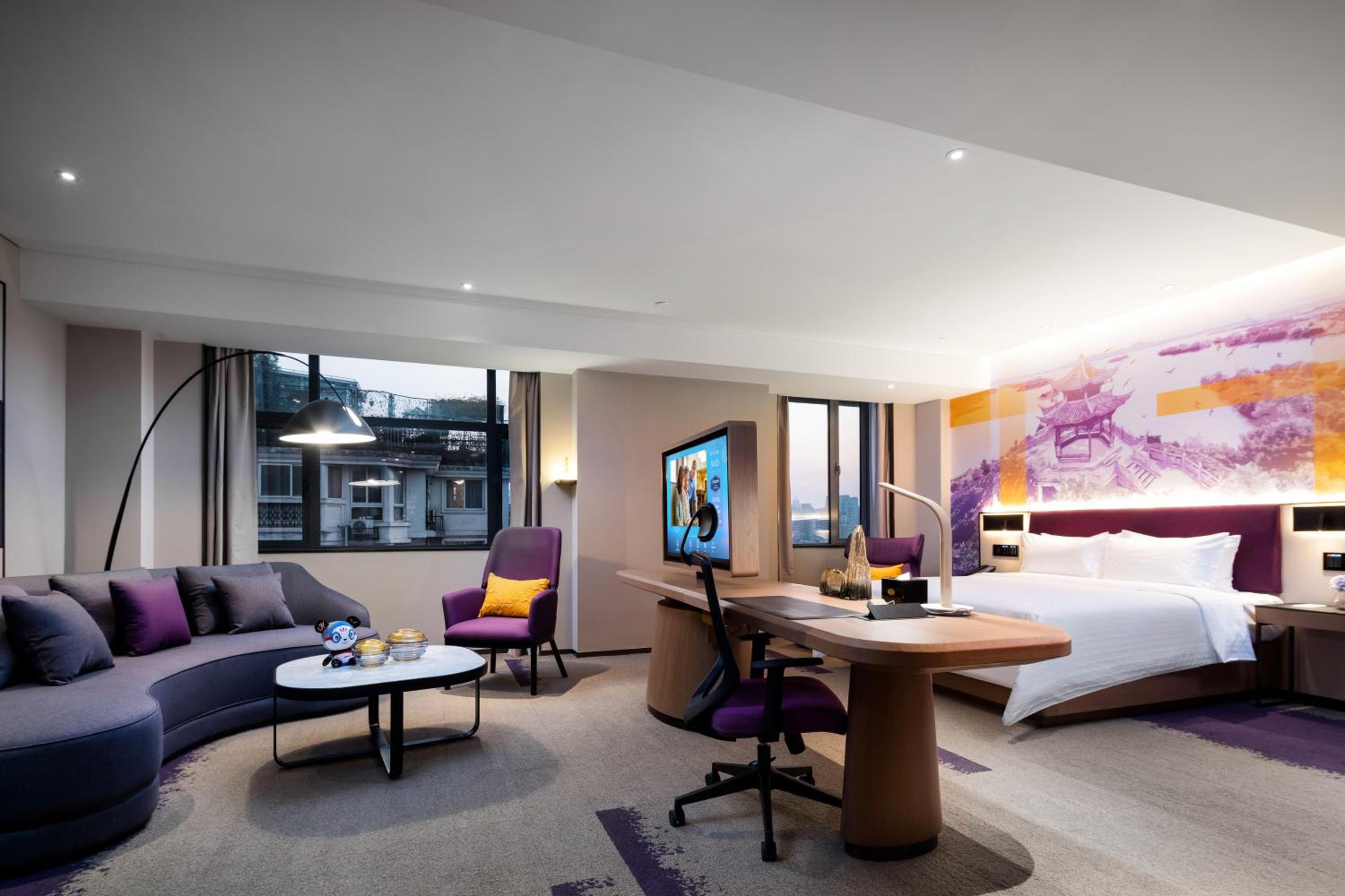 Business Suite photo 1