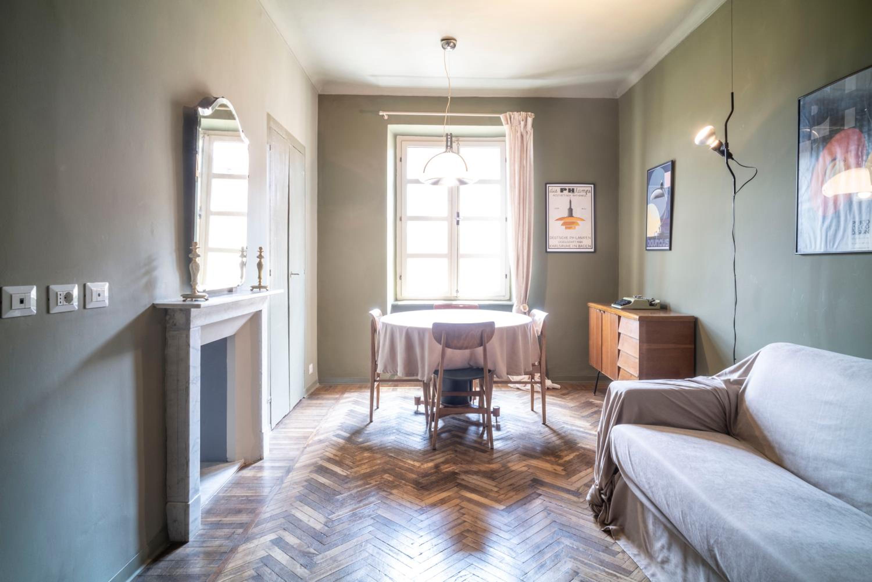 One-Bedroom Apartment