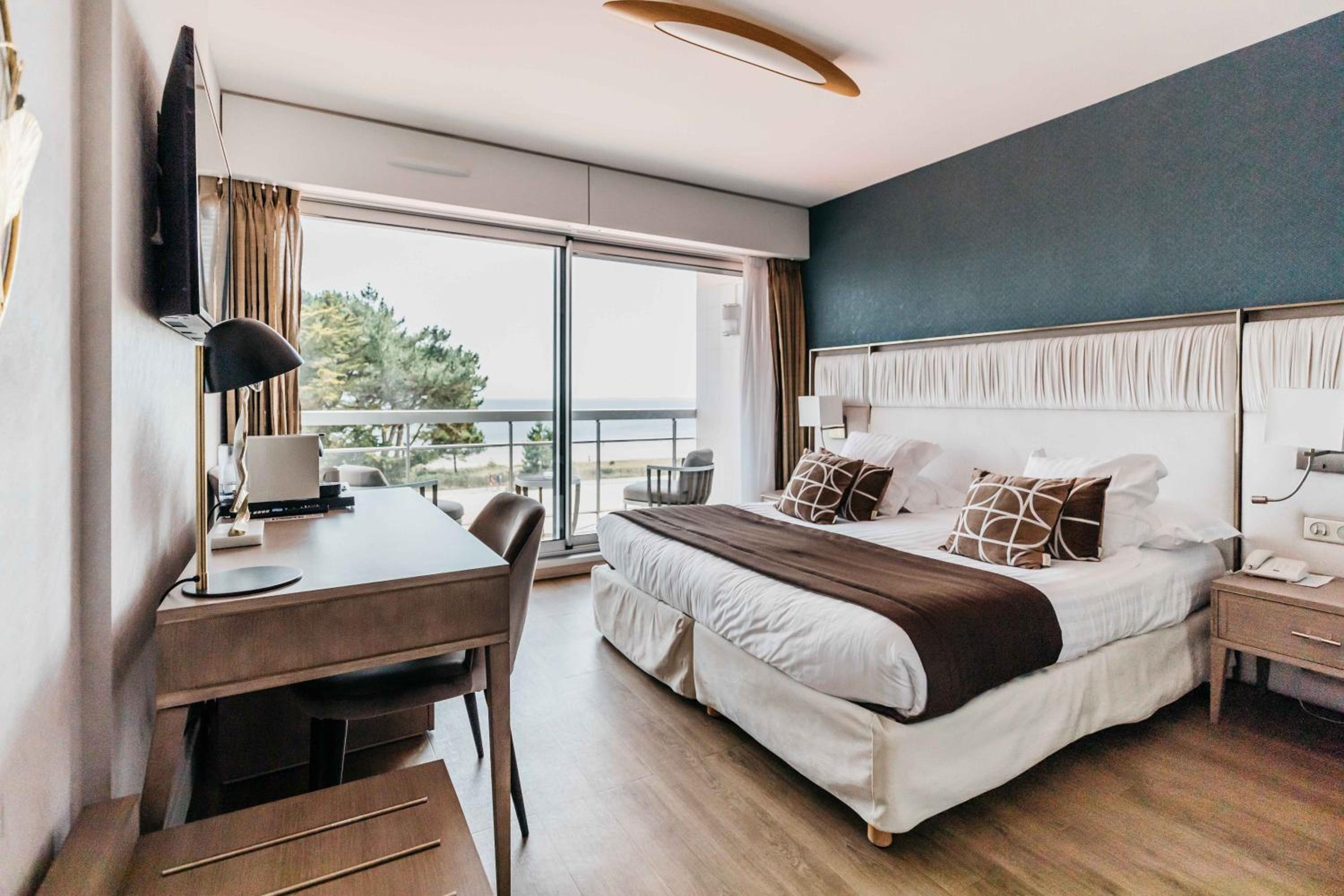 Superior Double Room with Panoramic Sea View - Photo 1
