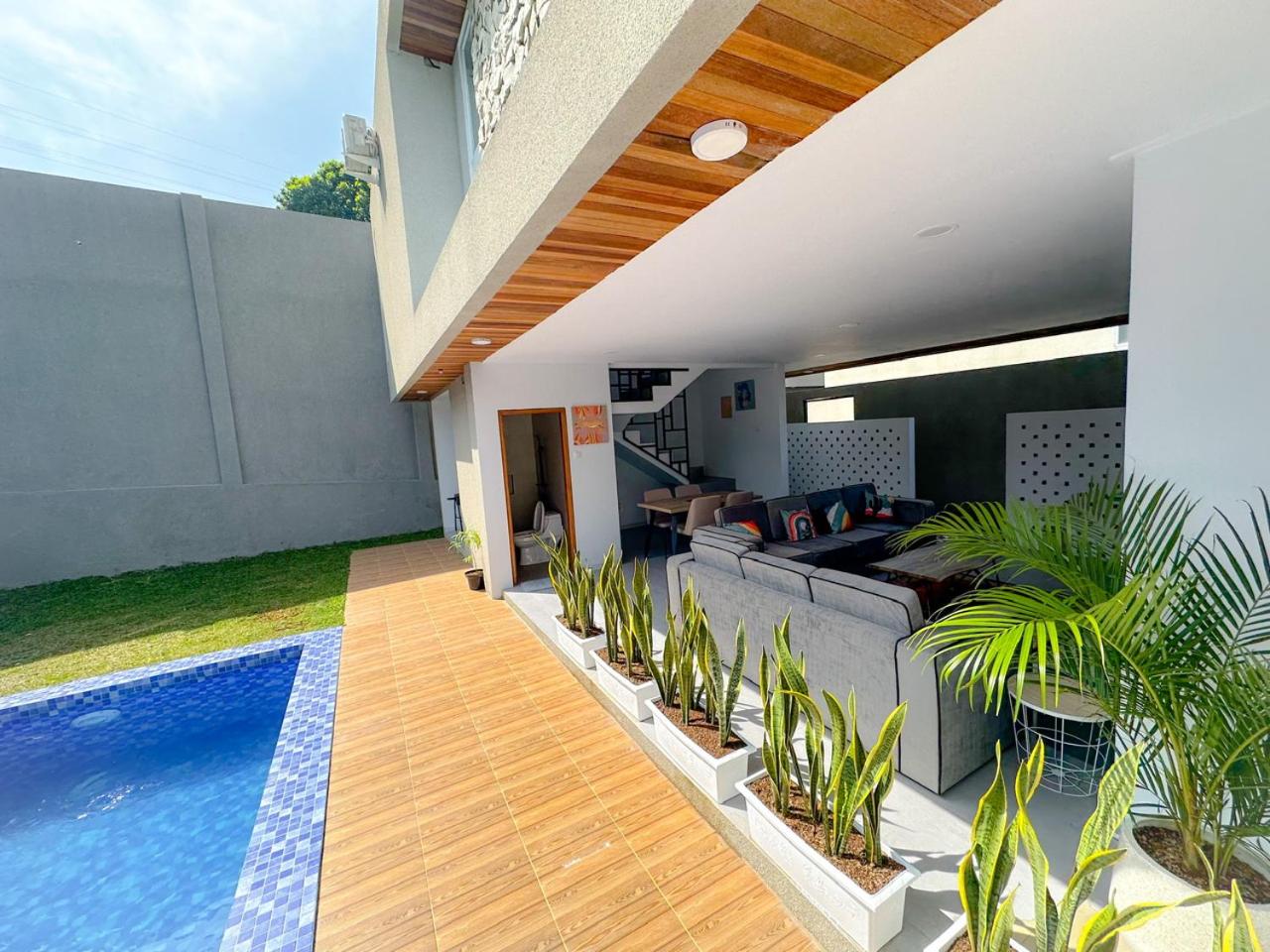 Three-Bedroom Villa photo 3