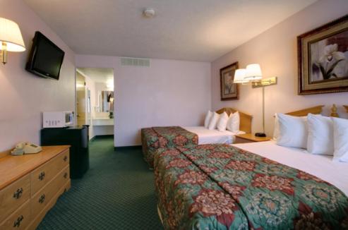 Double Room with Two Double Beds - Photo 6