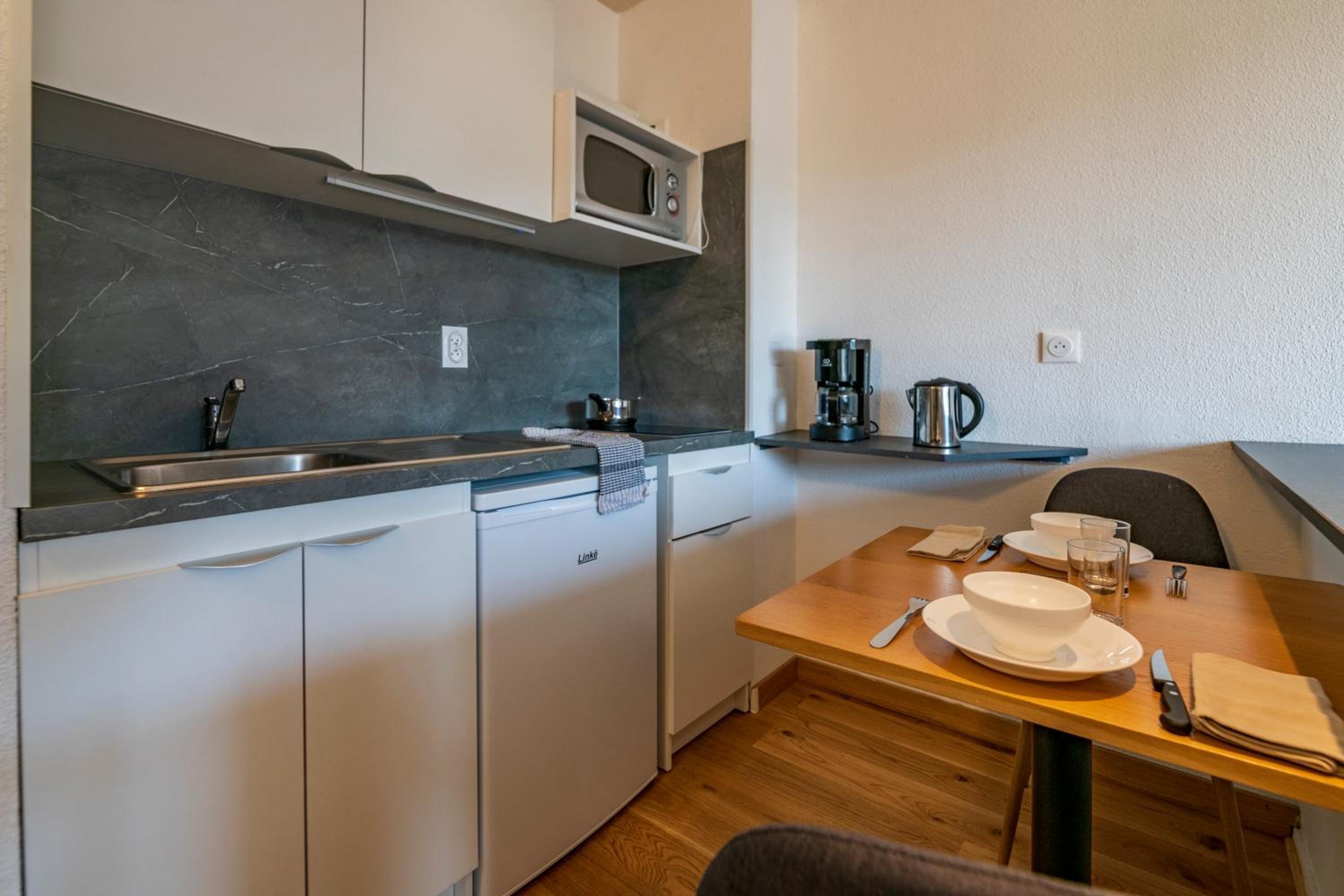 Apartment (2 Adults) with terrace - Photo 9