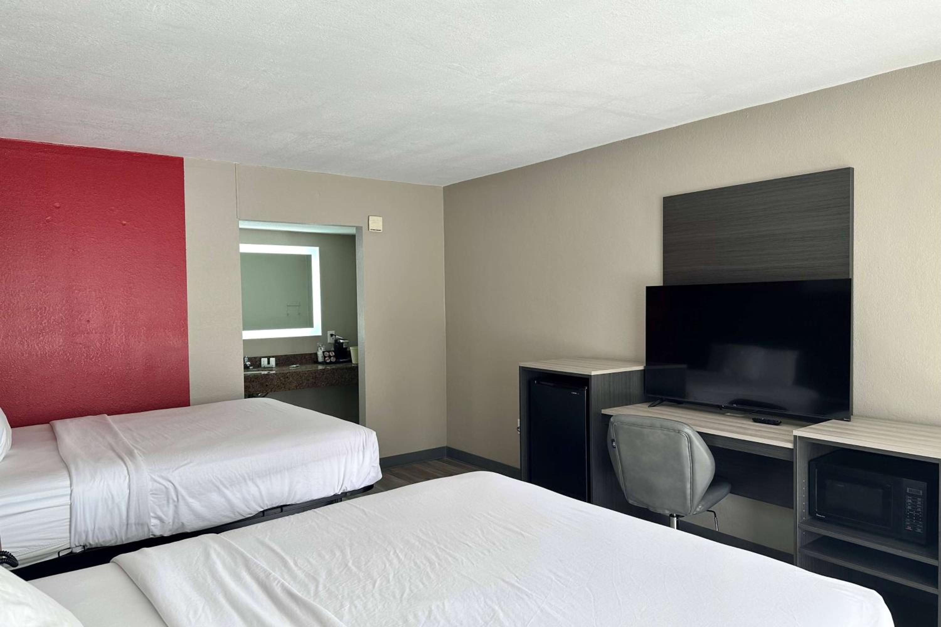 King Room - Ground Floor/Non-Smoking - Photo 2