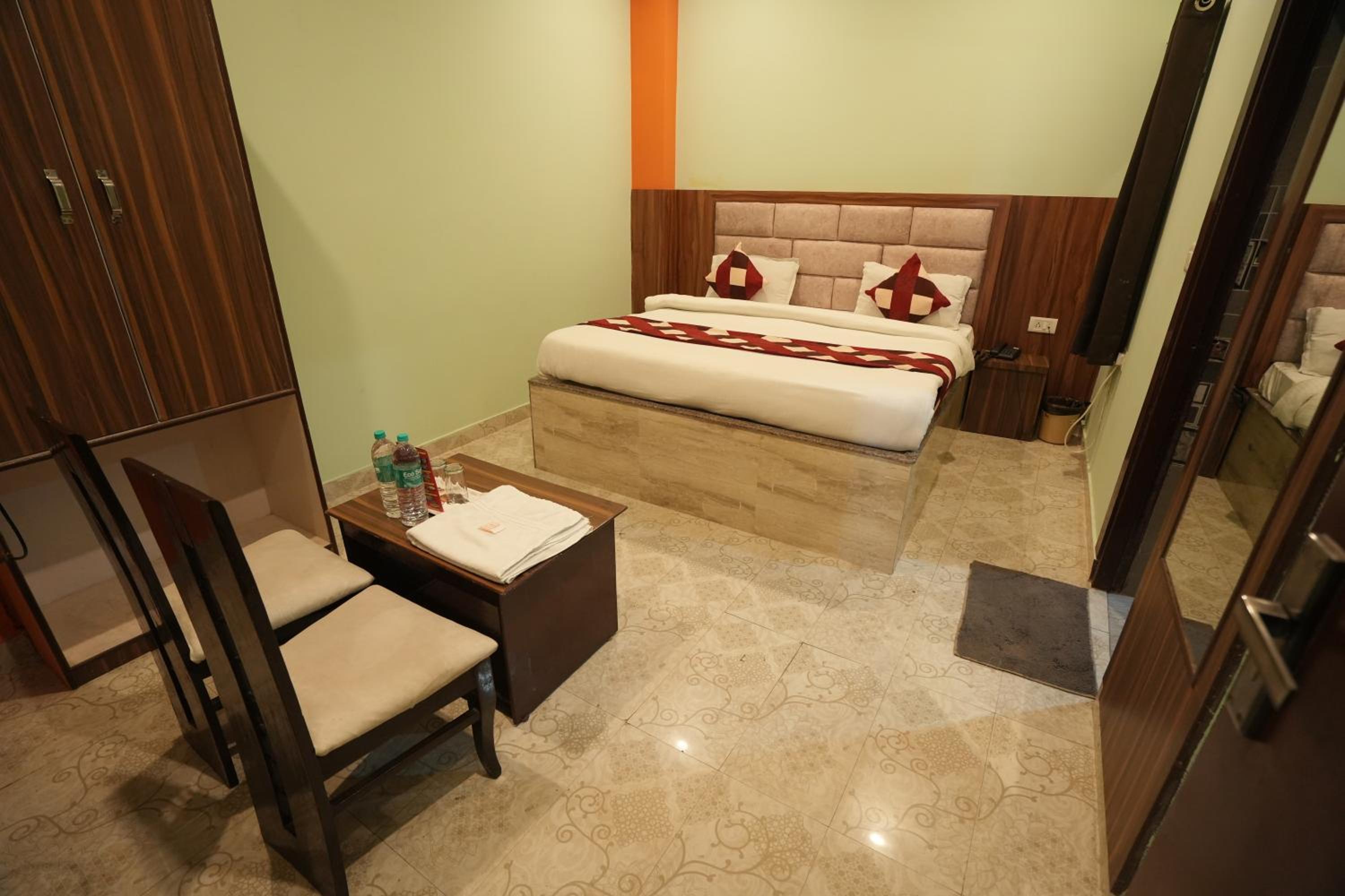 Deluxe Double Room - Photo 1