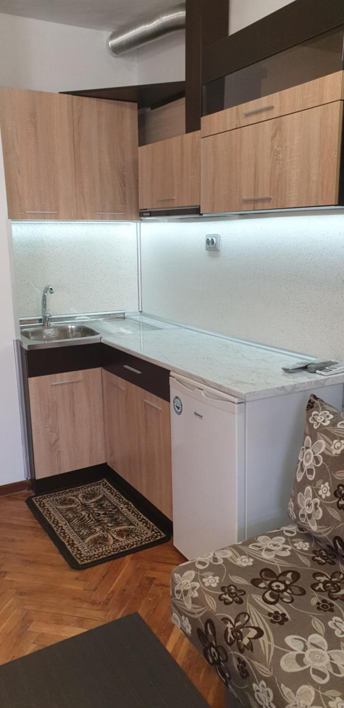 Studio Apartment photo 1