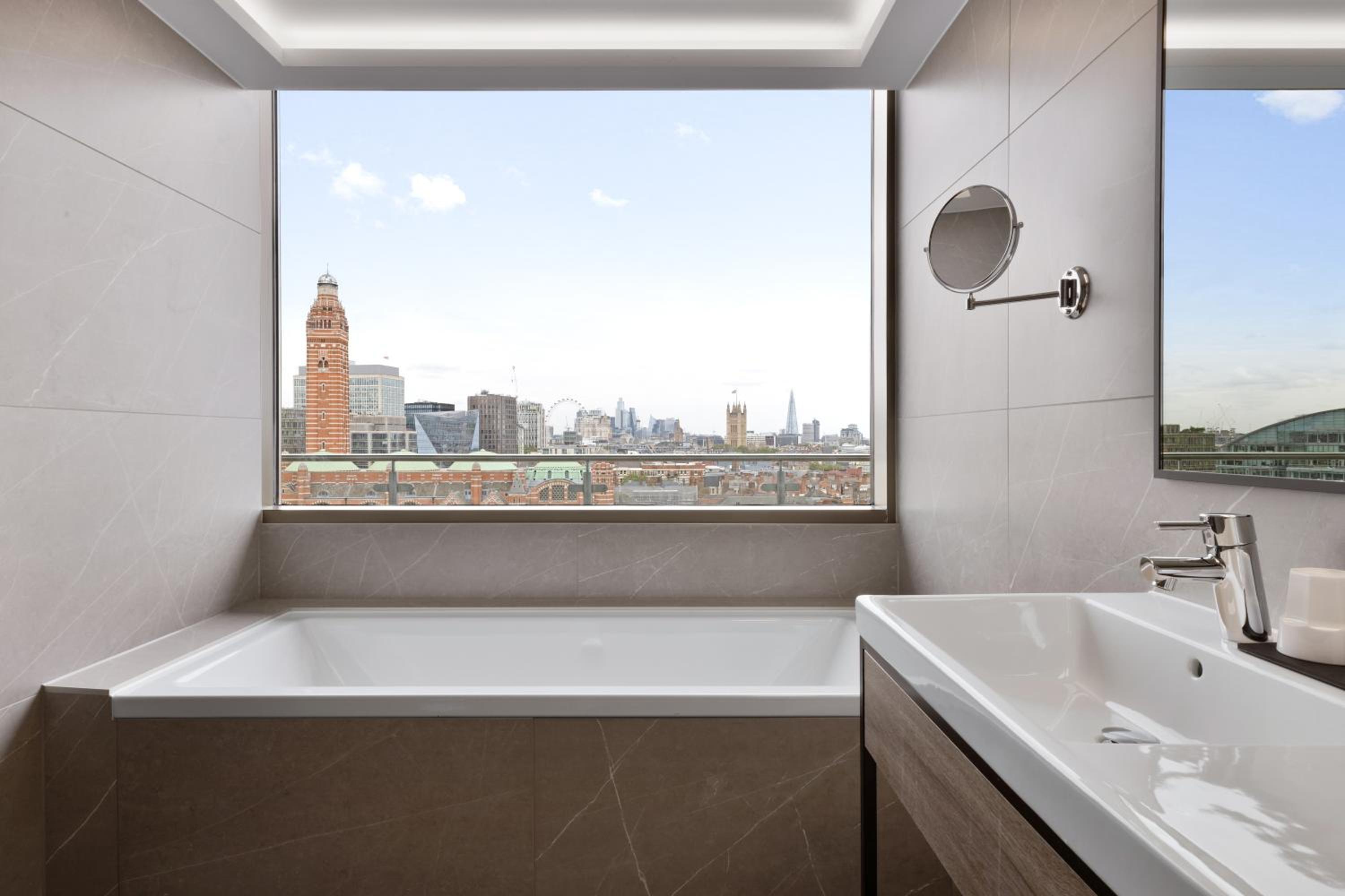 Presidential Suite Package photo 3