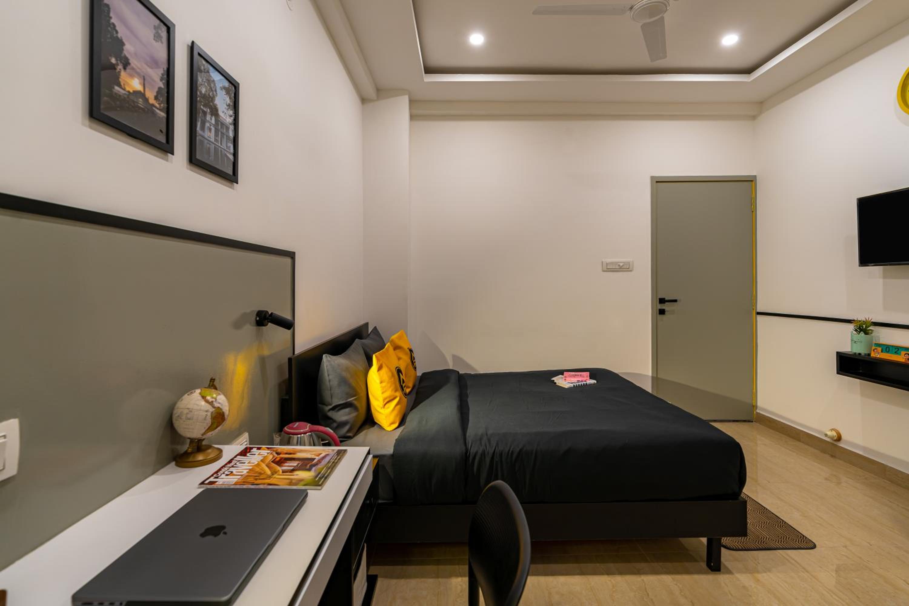 Deluxe Double Room photo 2