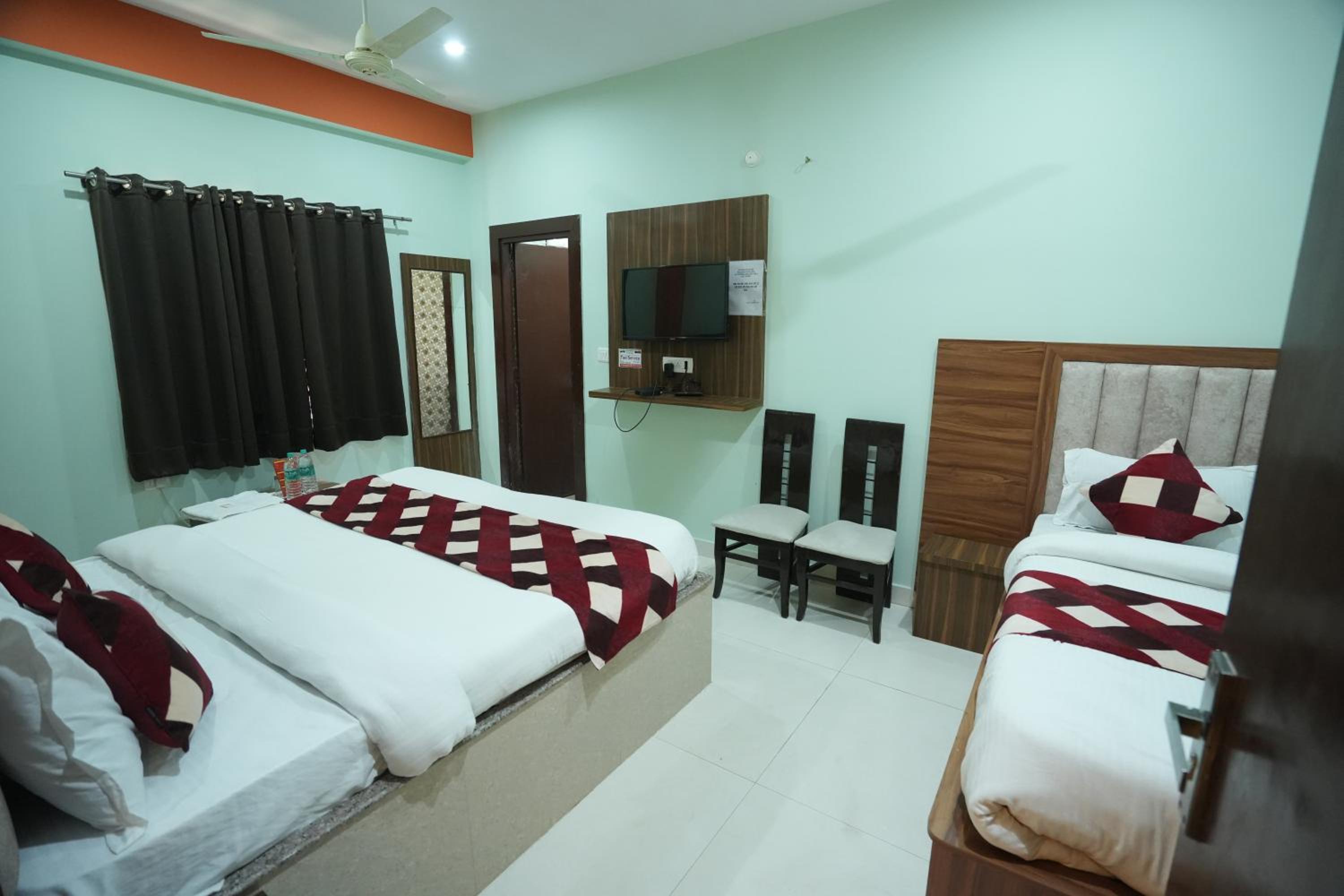 Deluxe Triple Room - Photo 2
