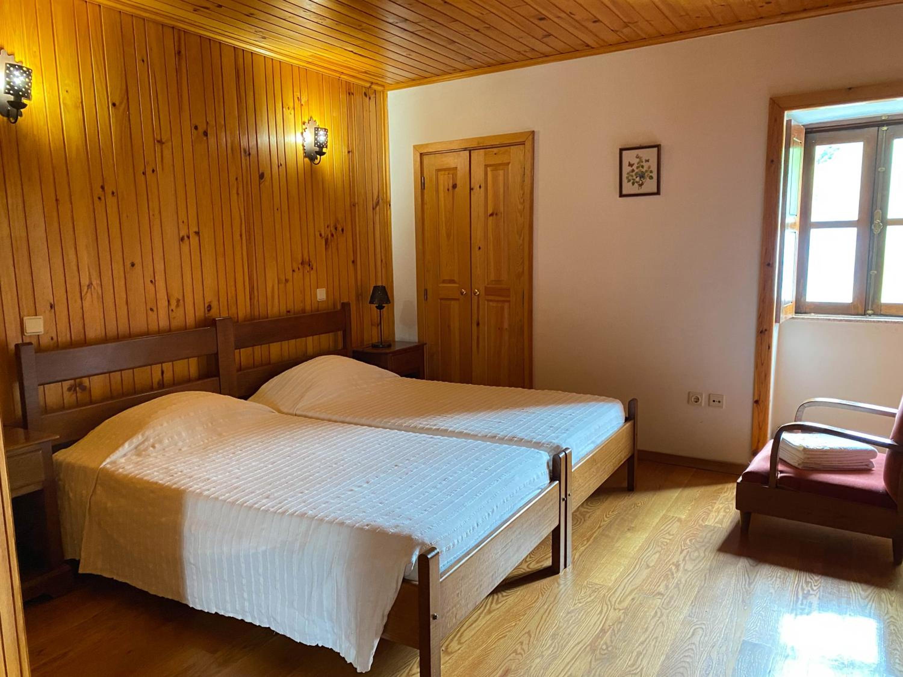 Double Room with Private Bathroom photo 1