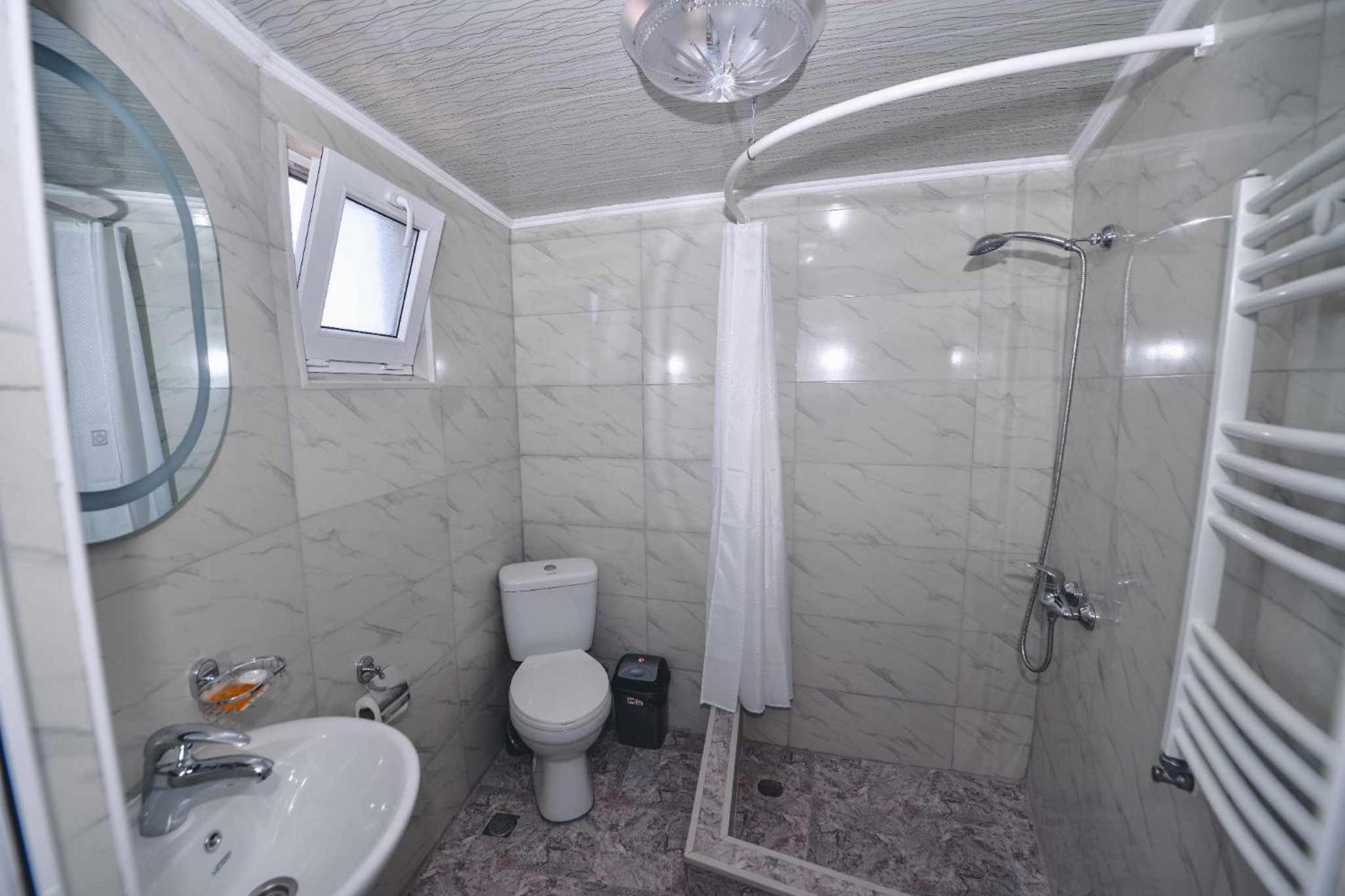 Economy Double Room photo 2