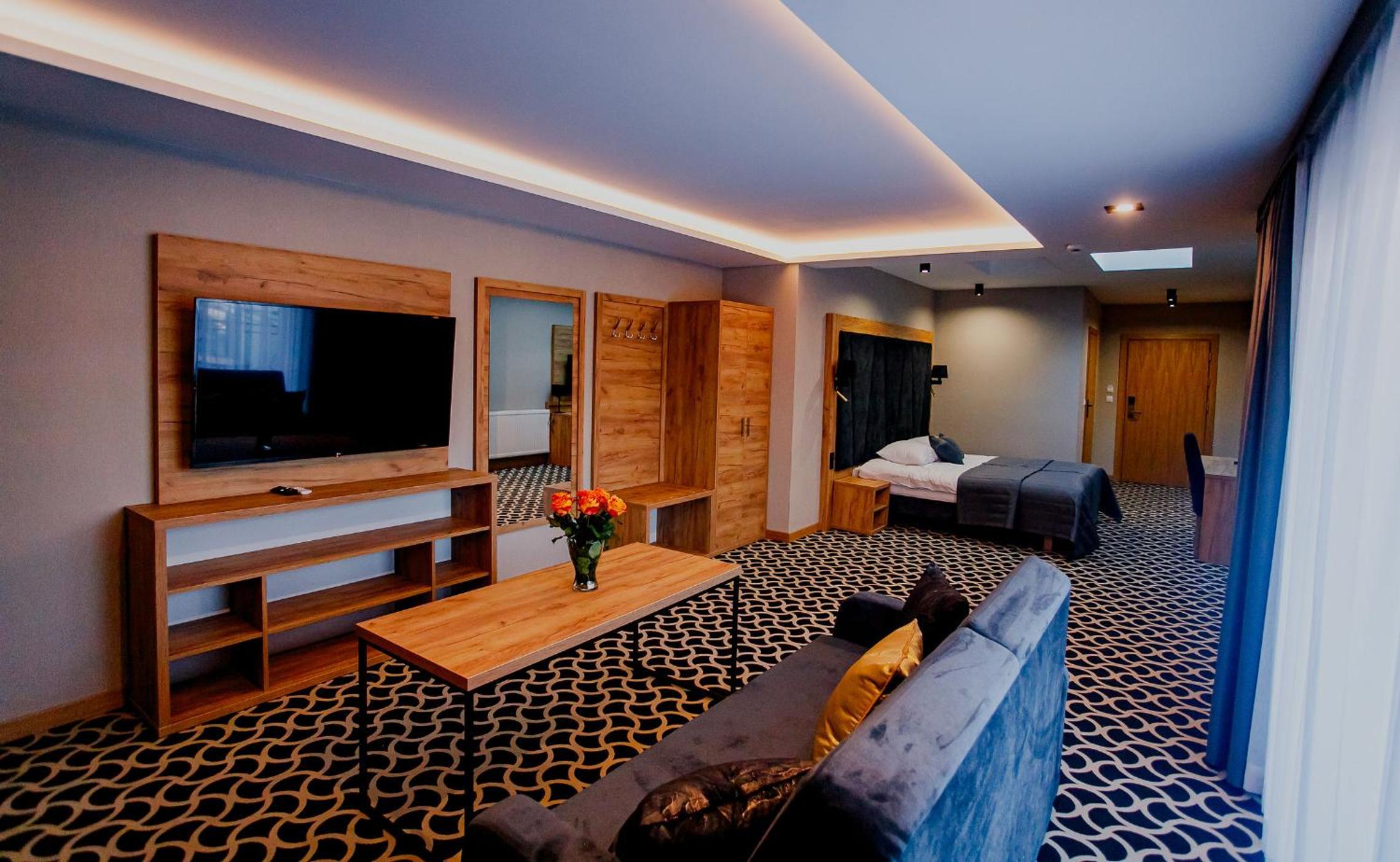 Superior King Room - Photo 5