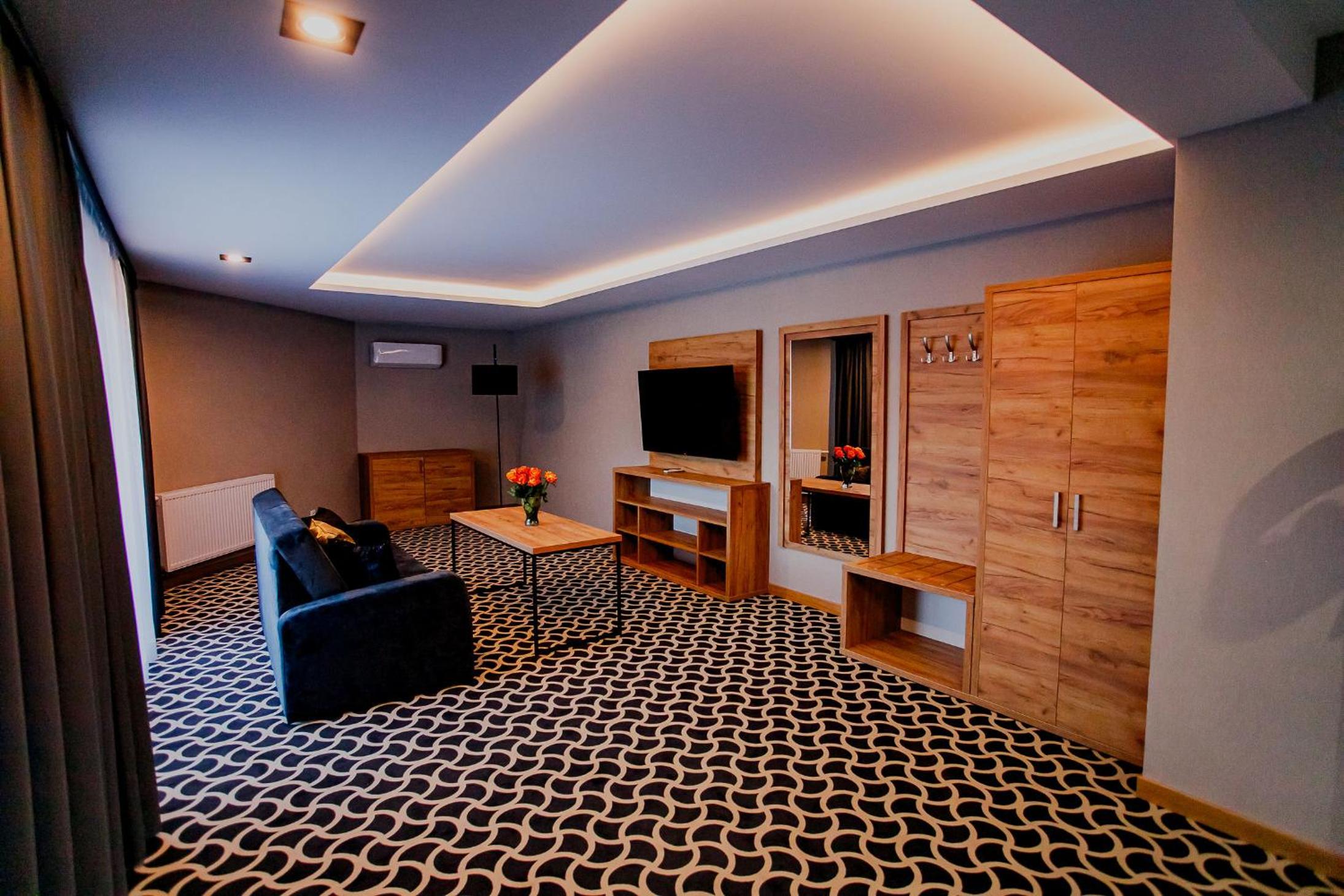 Superior King Room - Photo 4