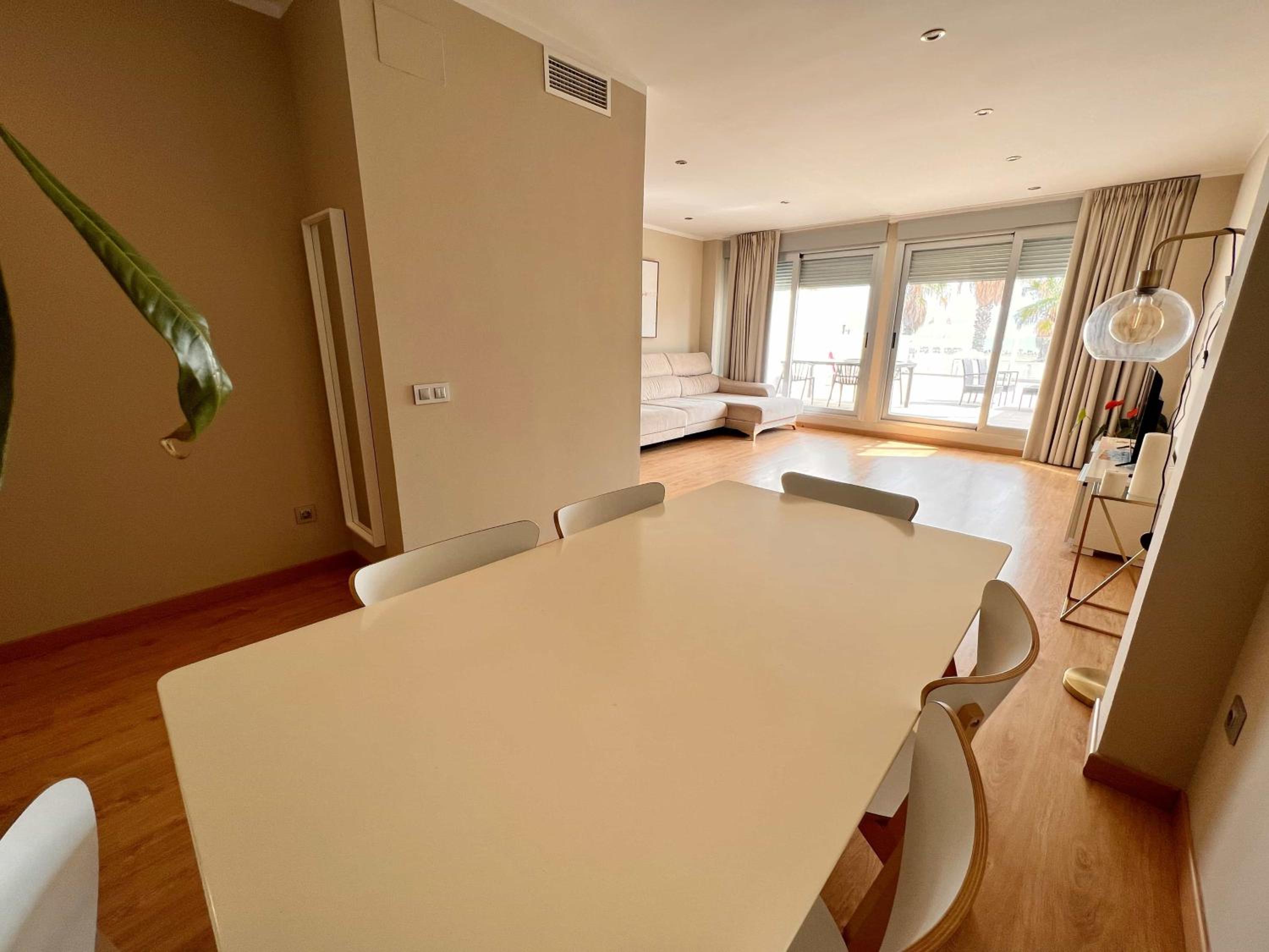 Apartment with Terrace - Photo 8