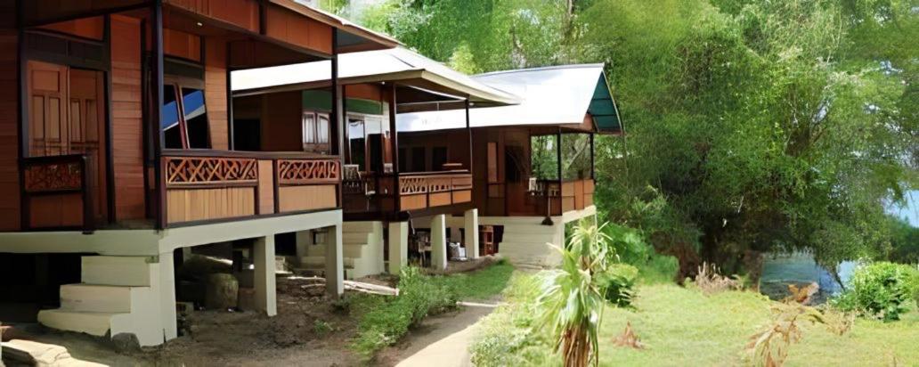 Bungalow With Sea View photo 2