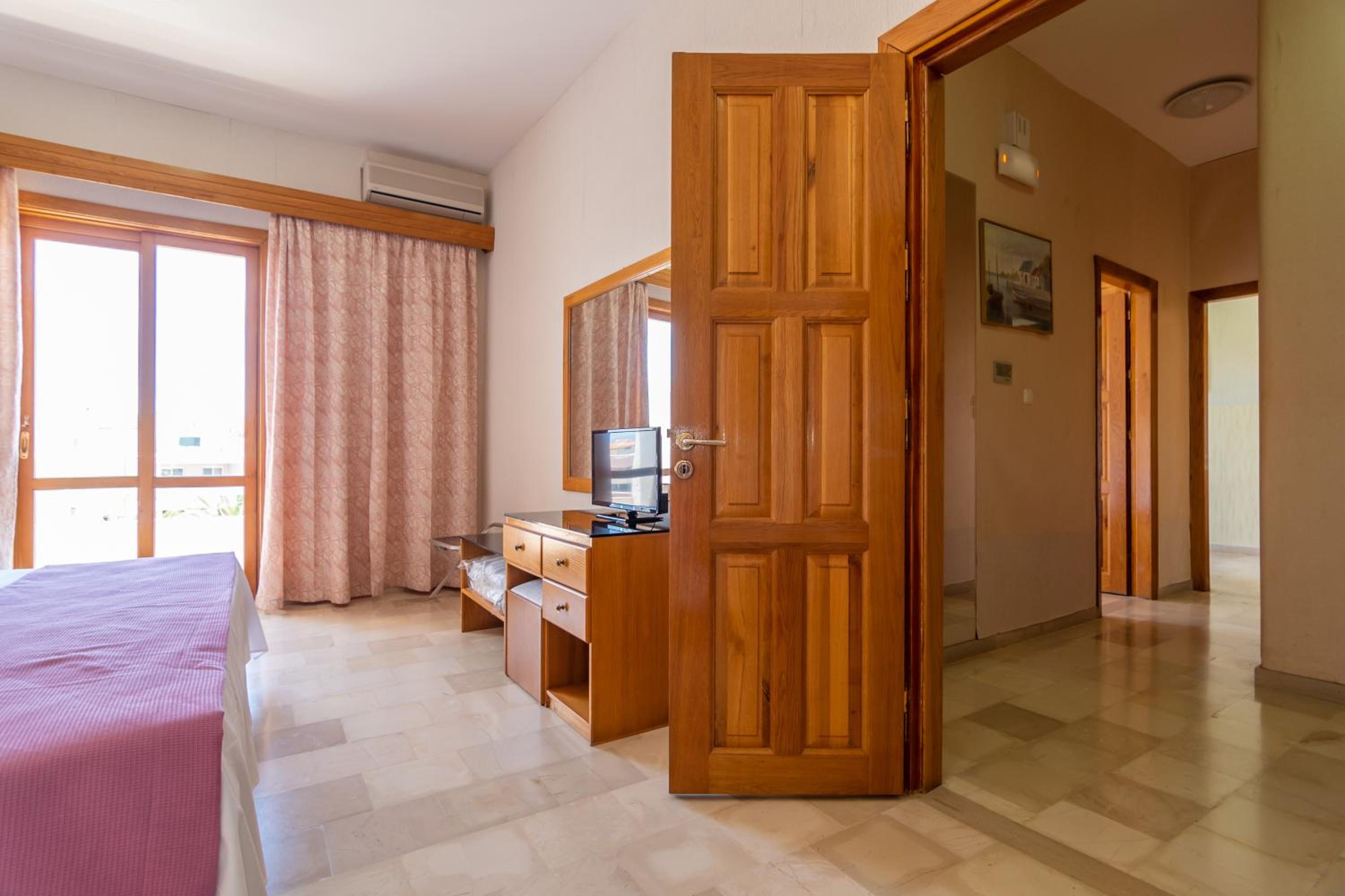 Superior Double Room - Photo 2