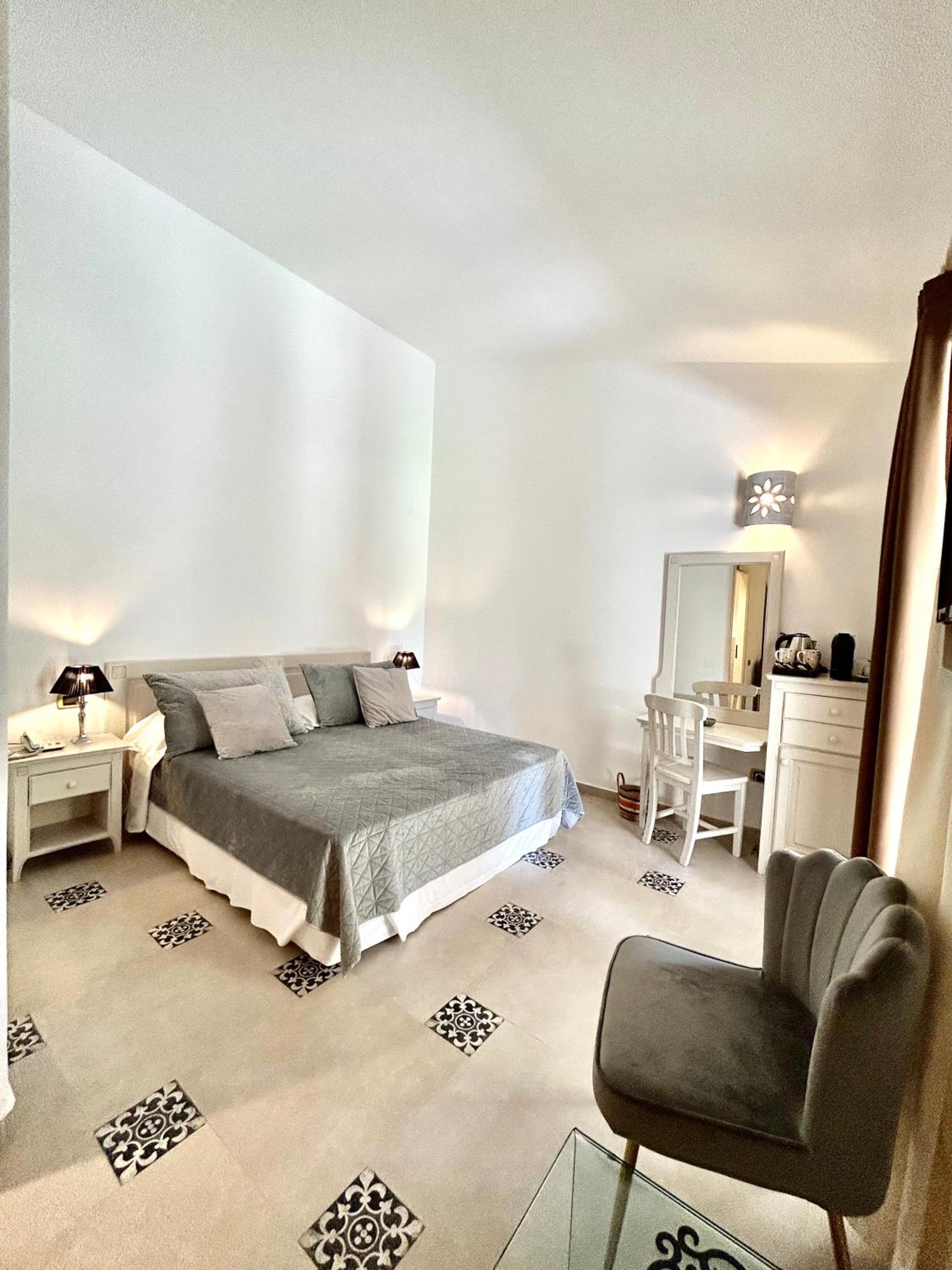 Deluxe Double or Twin Room with Garden View - Photo 20